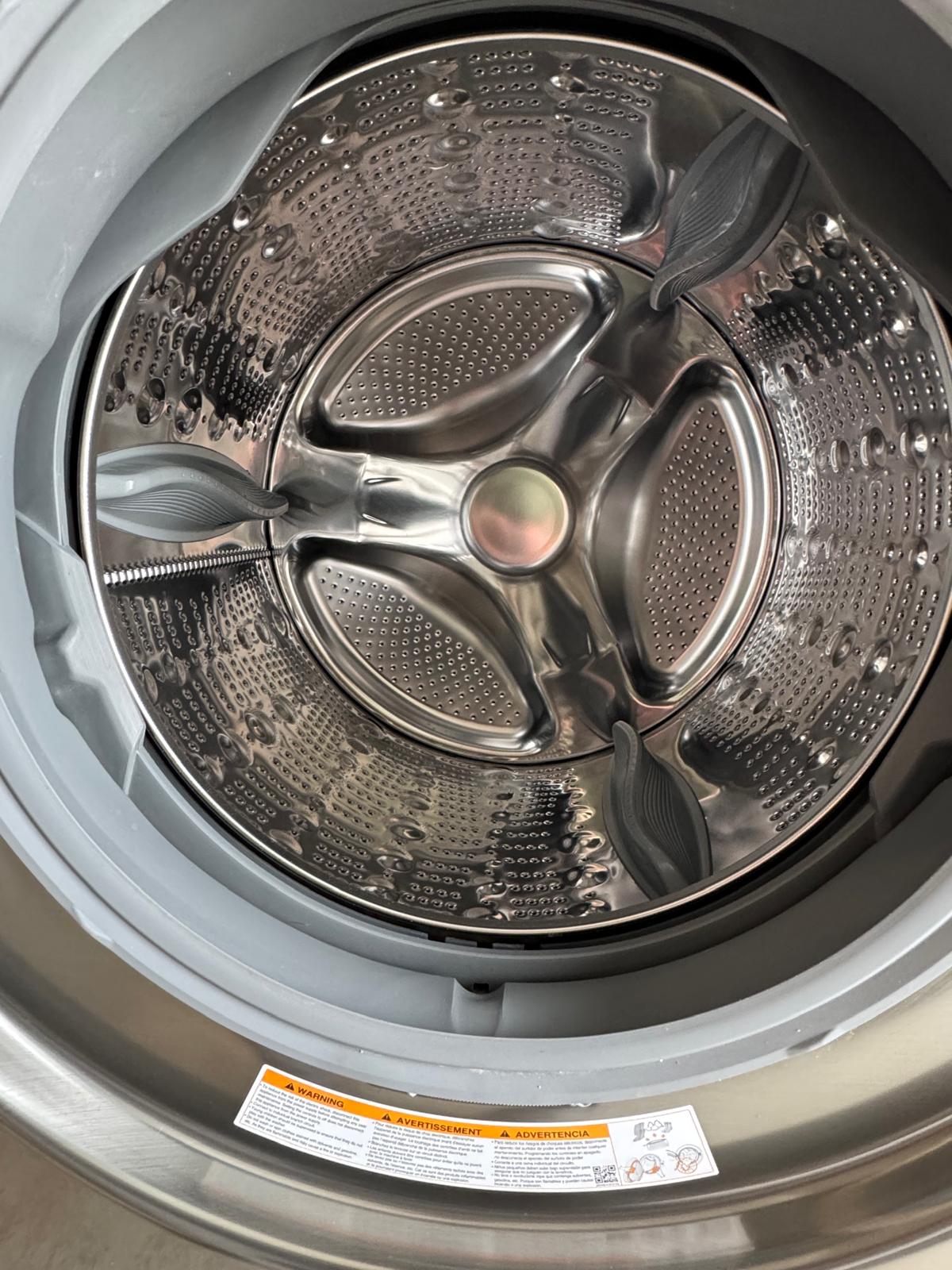 LG Used Washer WM8000HVA 29"