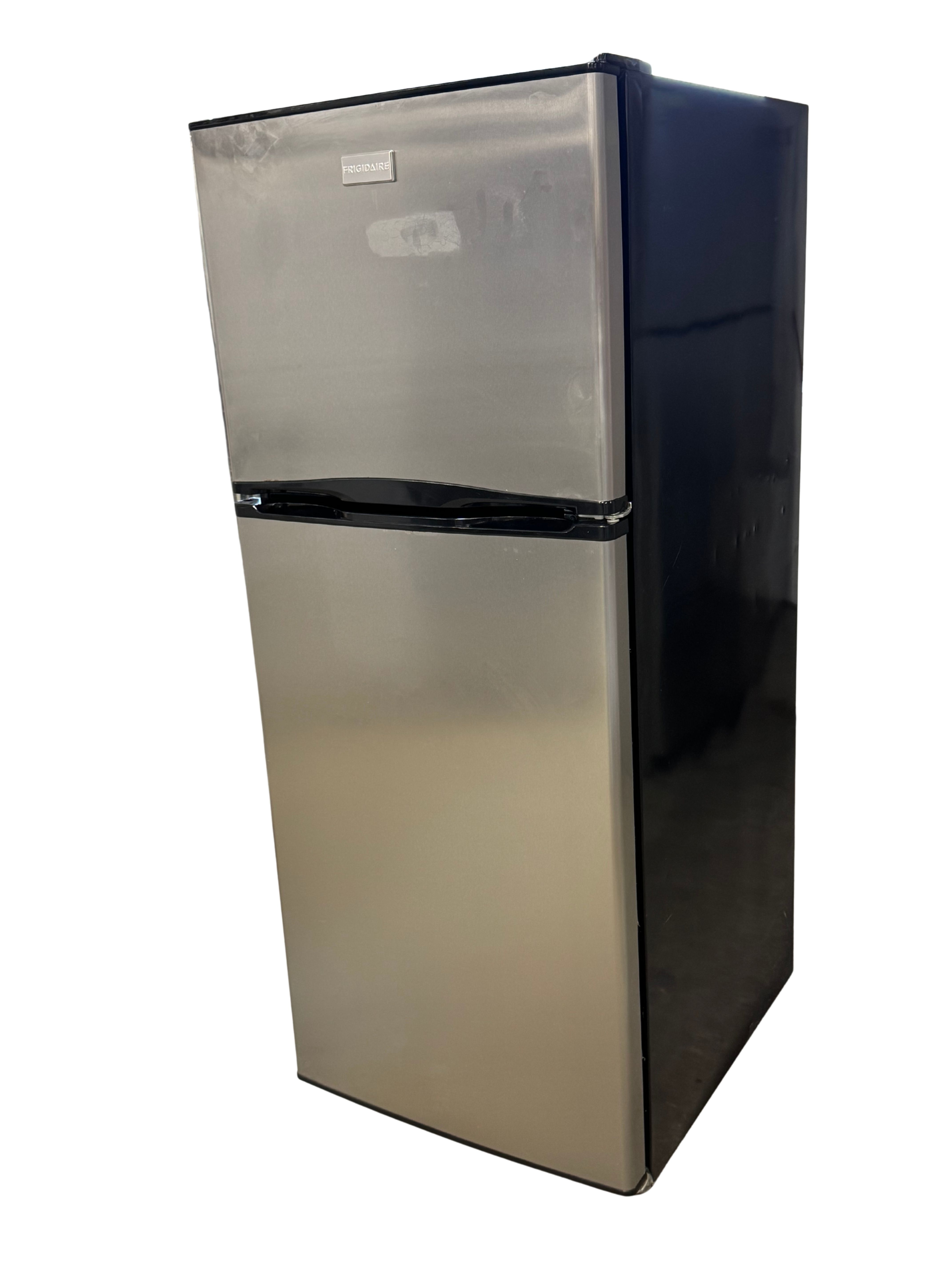 Frigidaire Used Fridge FFET1222QS 24" 
