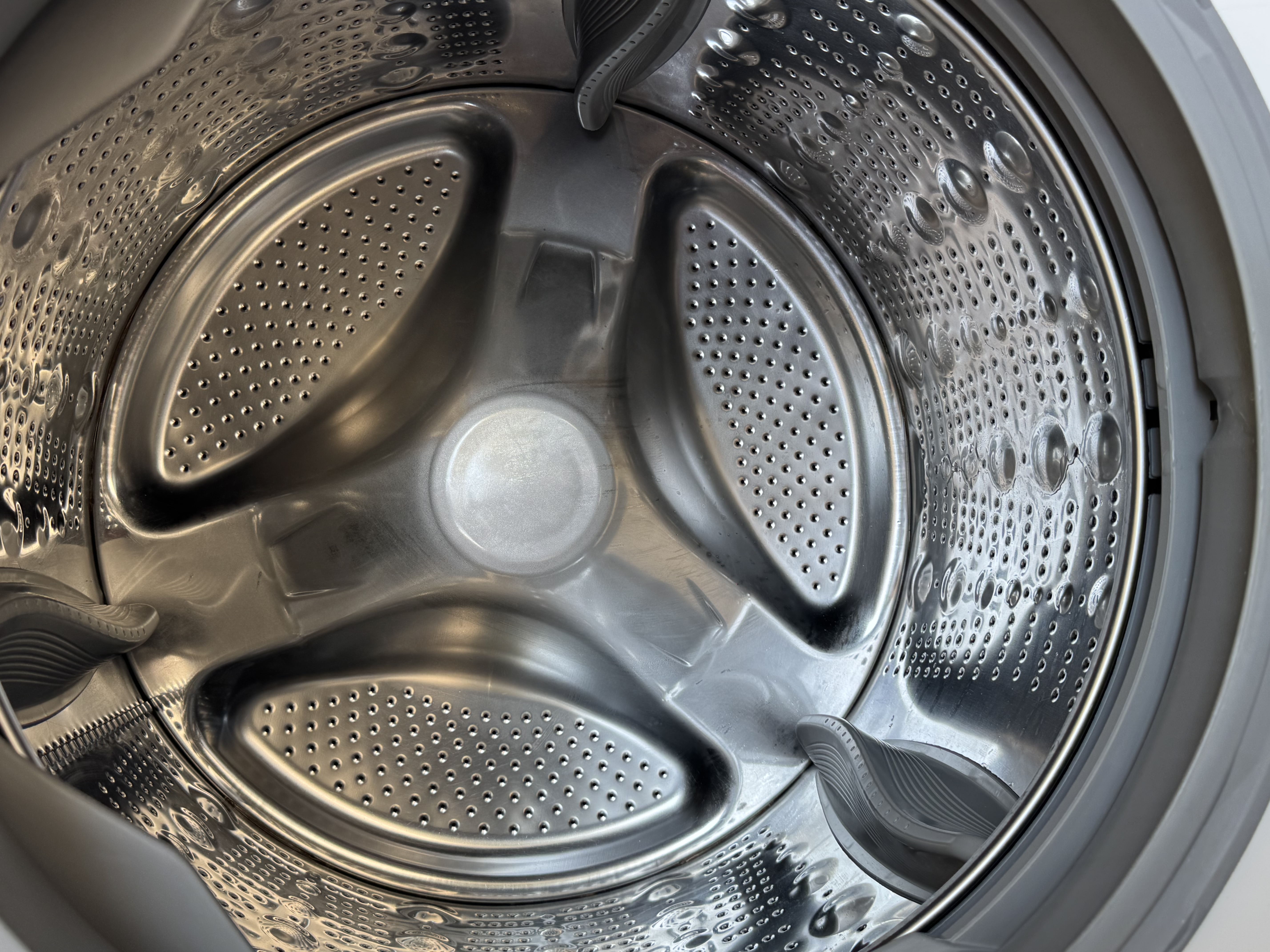 LG Used washer WM2150HW  27