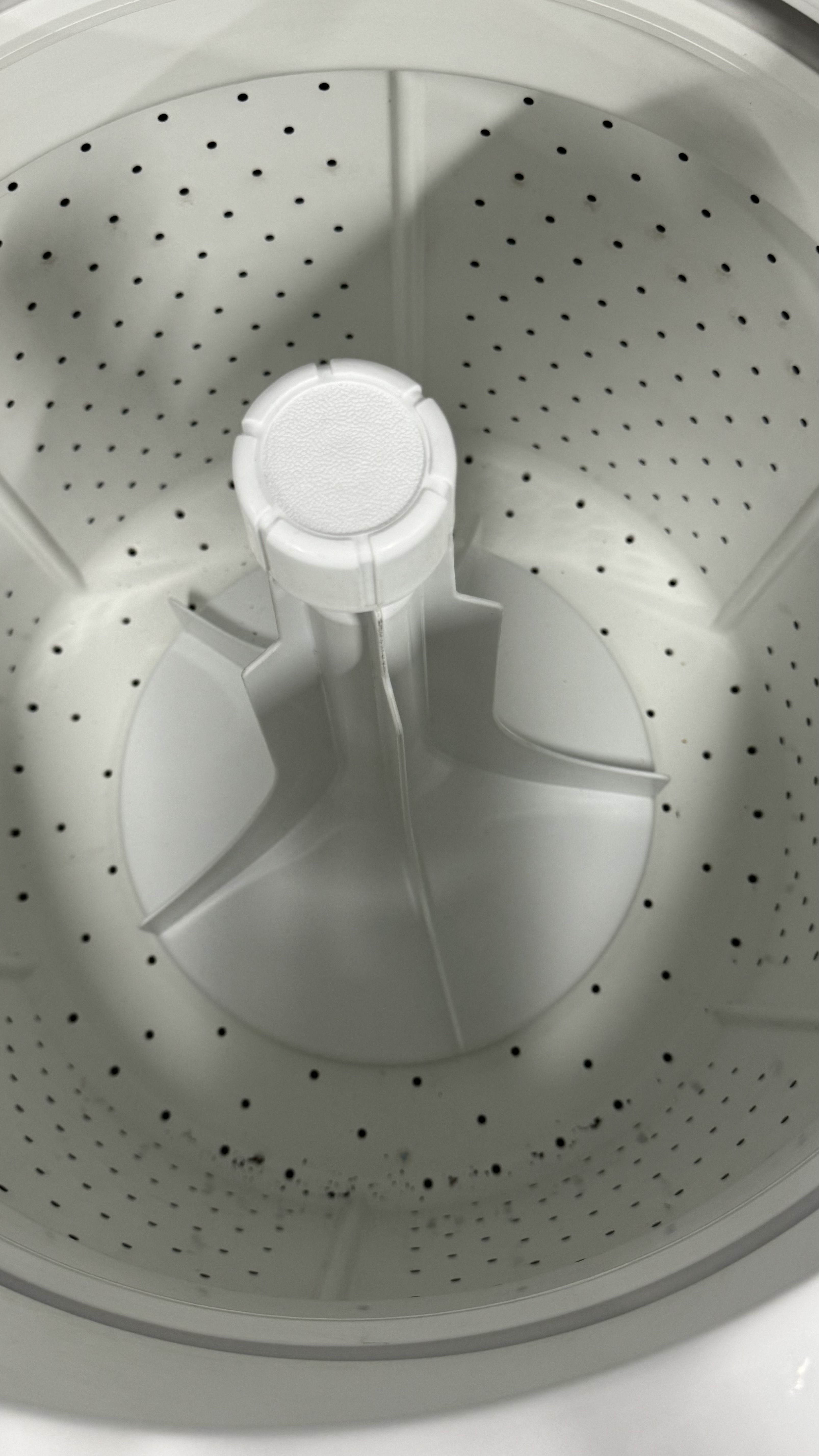 Frigidaire Used Laundry center White MEX731CAS 27"