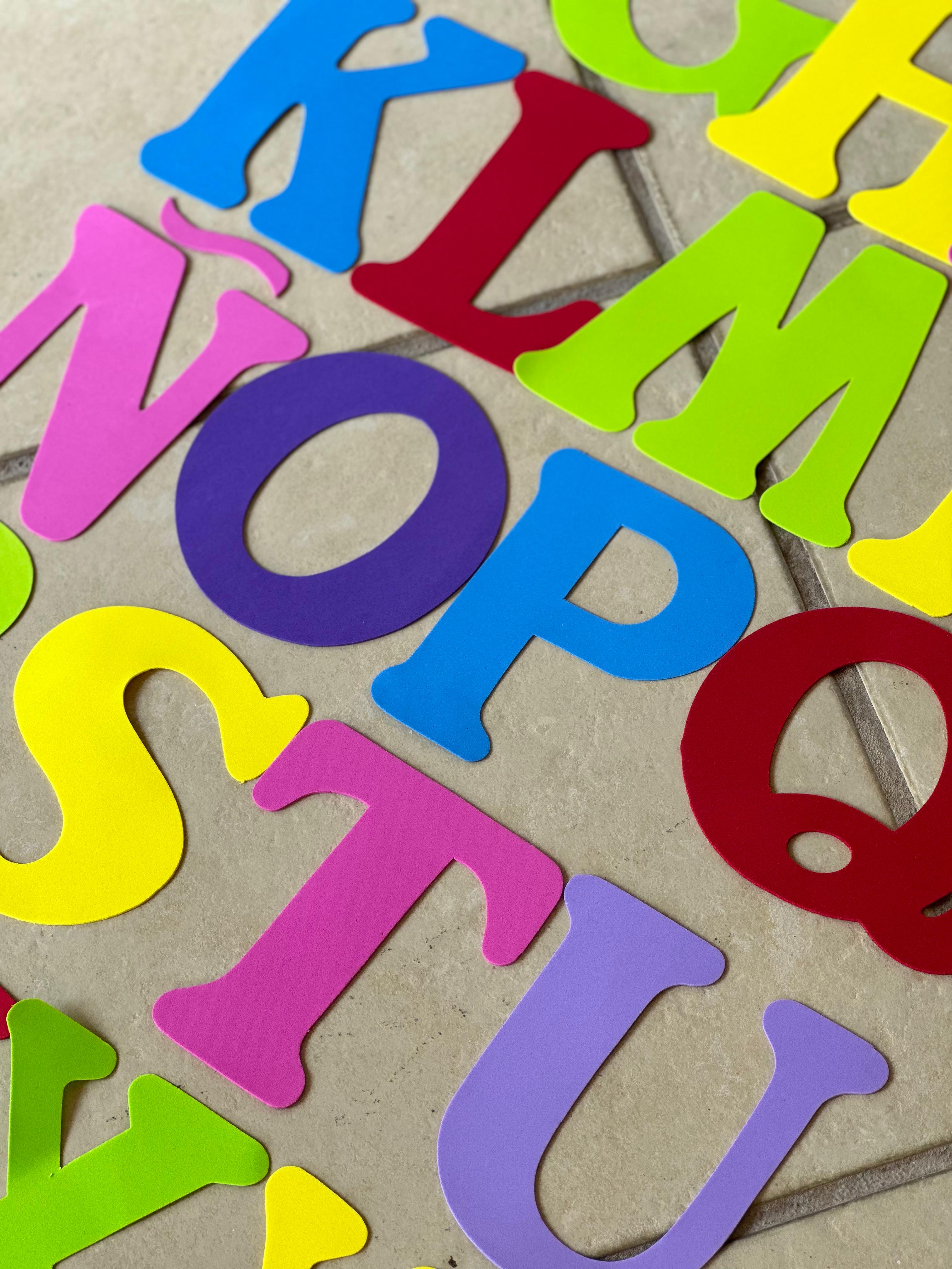 ABECEDARIO TAMAÑO 1/2 CARTA MULTICOLOR BOLSA CON 10 JUEGOS