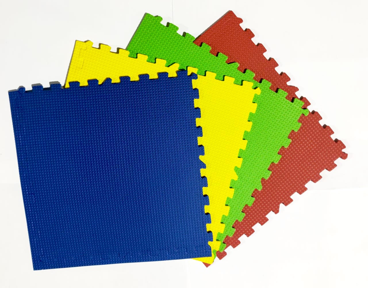 TAPETE ESPESOR 12 MM DE 60X60 CM CON 4 PZS MULTICOLOR