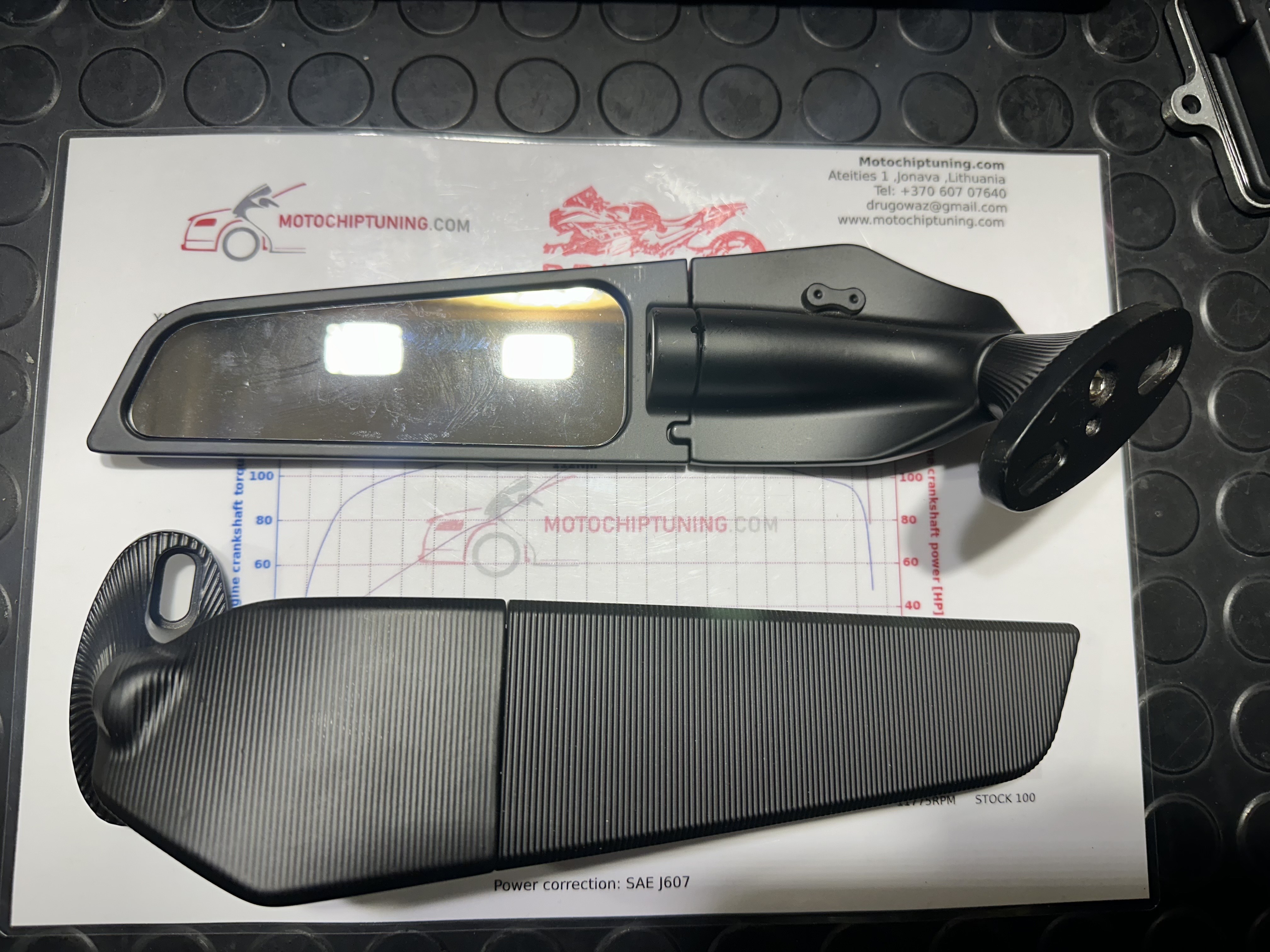 UNIVERSAL BLADE TYPE MIRRORS