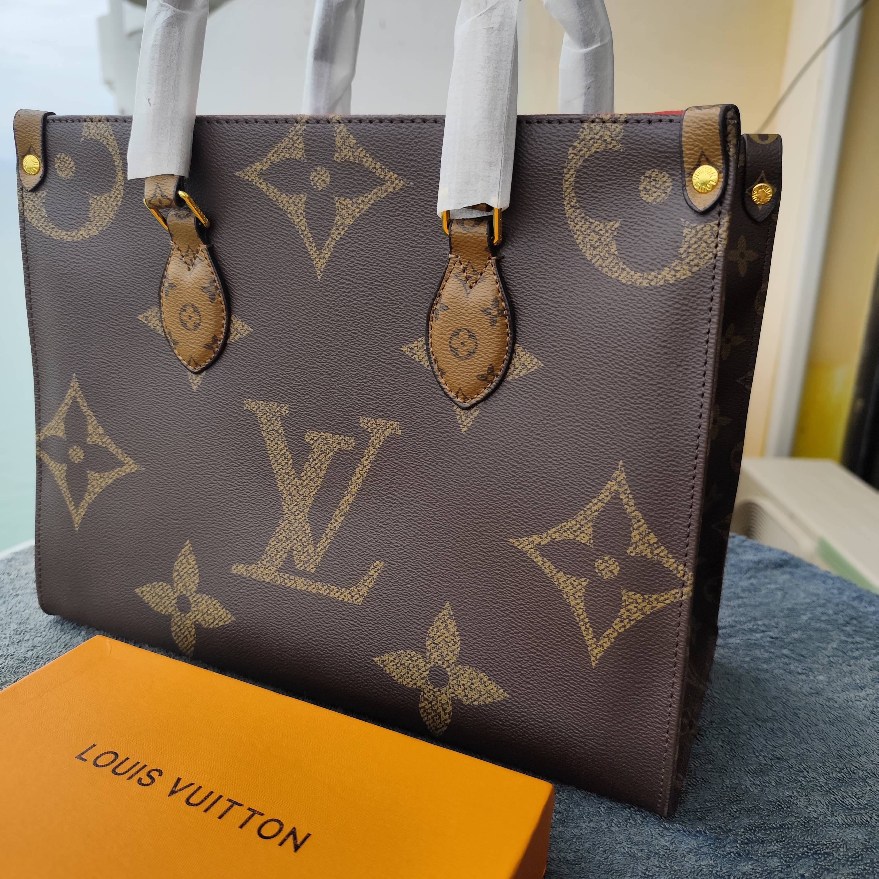 Louis Vuitton Monogram Tote Bag