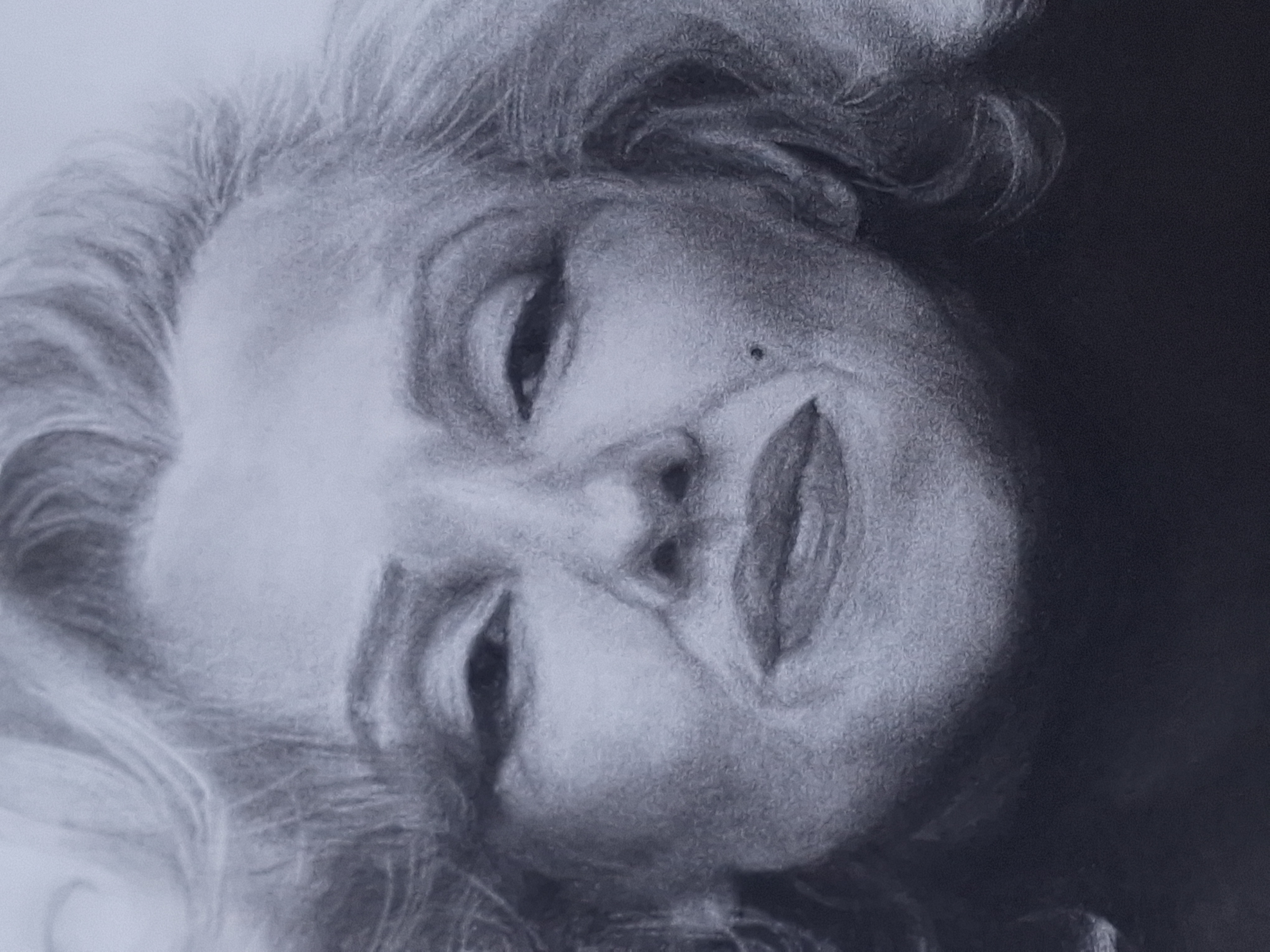 Uno de Marilyn. Calladita no te ves mas bonita.