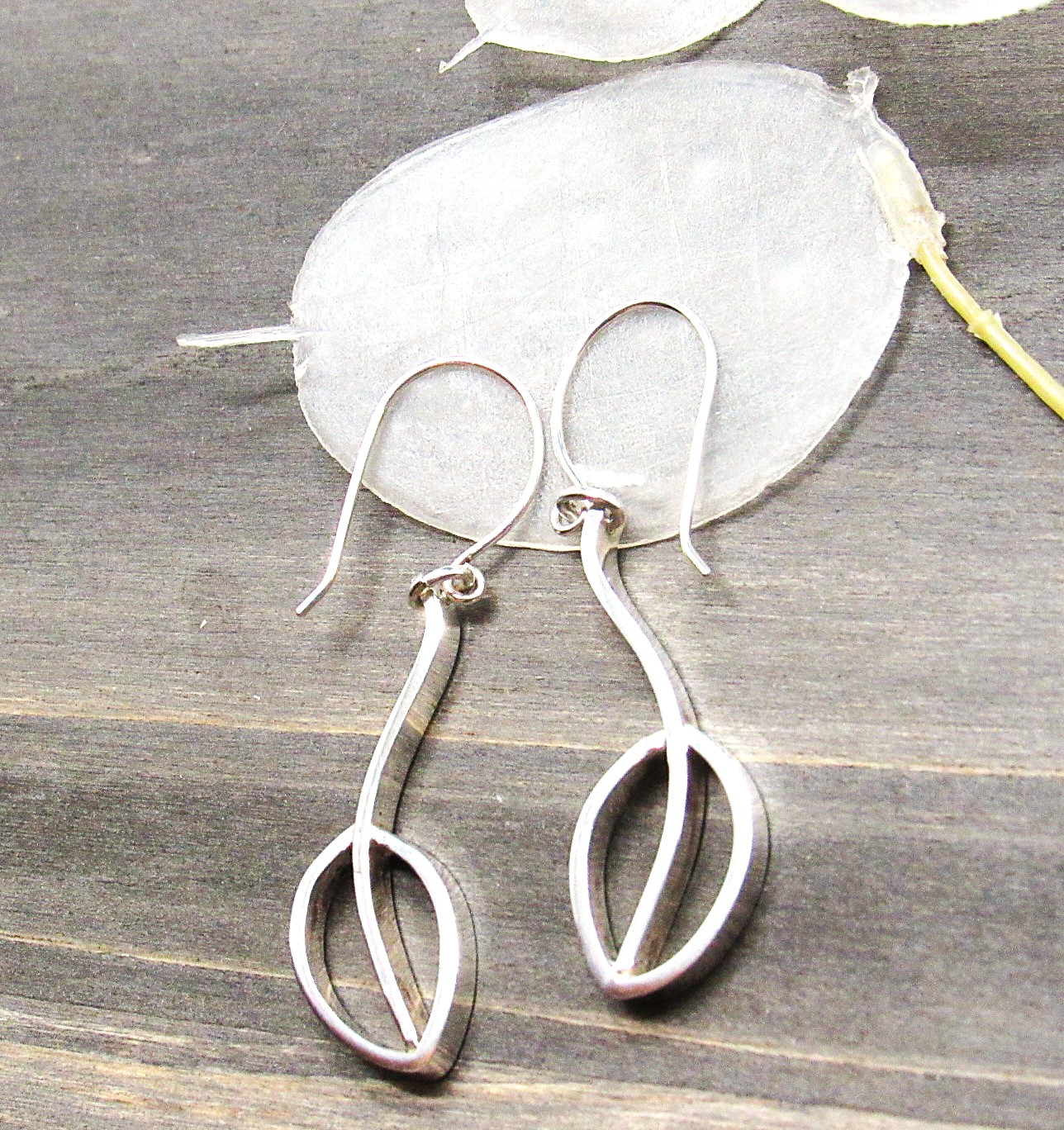  Sterling Silver Leaf Dangle Earrings