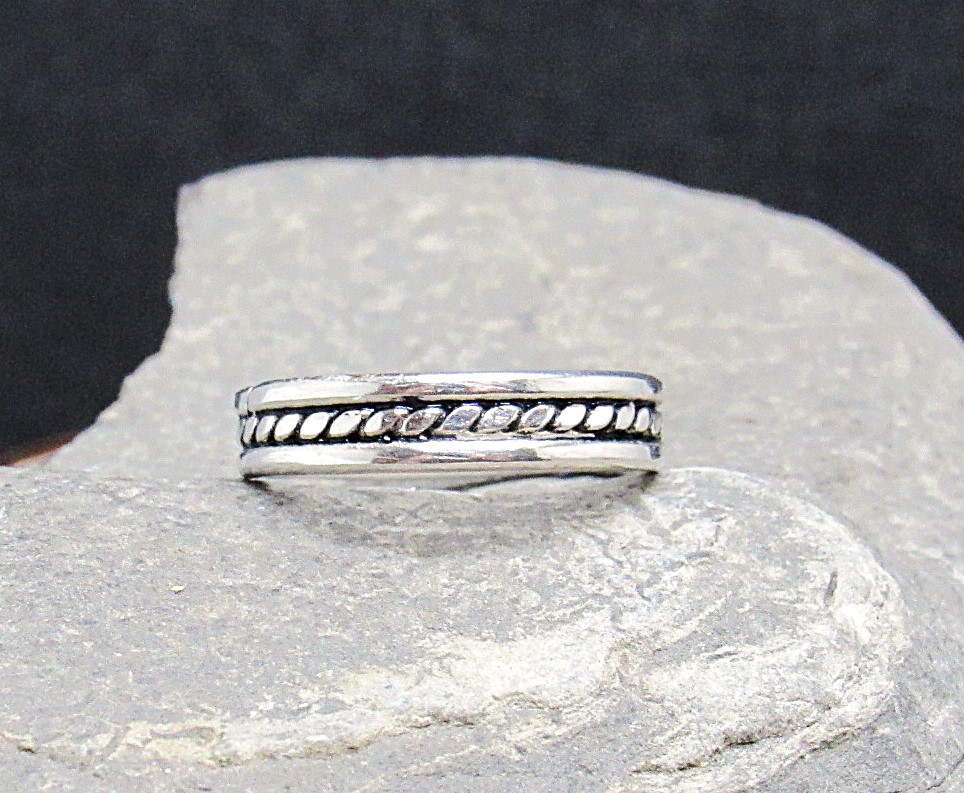  Sterling Silver Infinity Band Ring Size 8.5