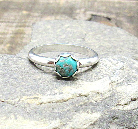 Sterling Silver Turquoise Cabochon Ring Size 7.5 US