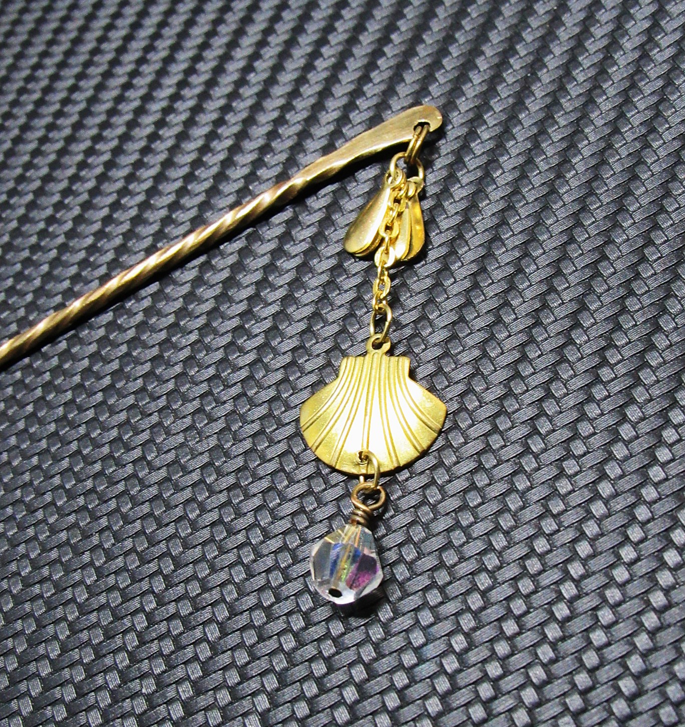 Golden Brass Shell Dangle Hair Pin