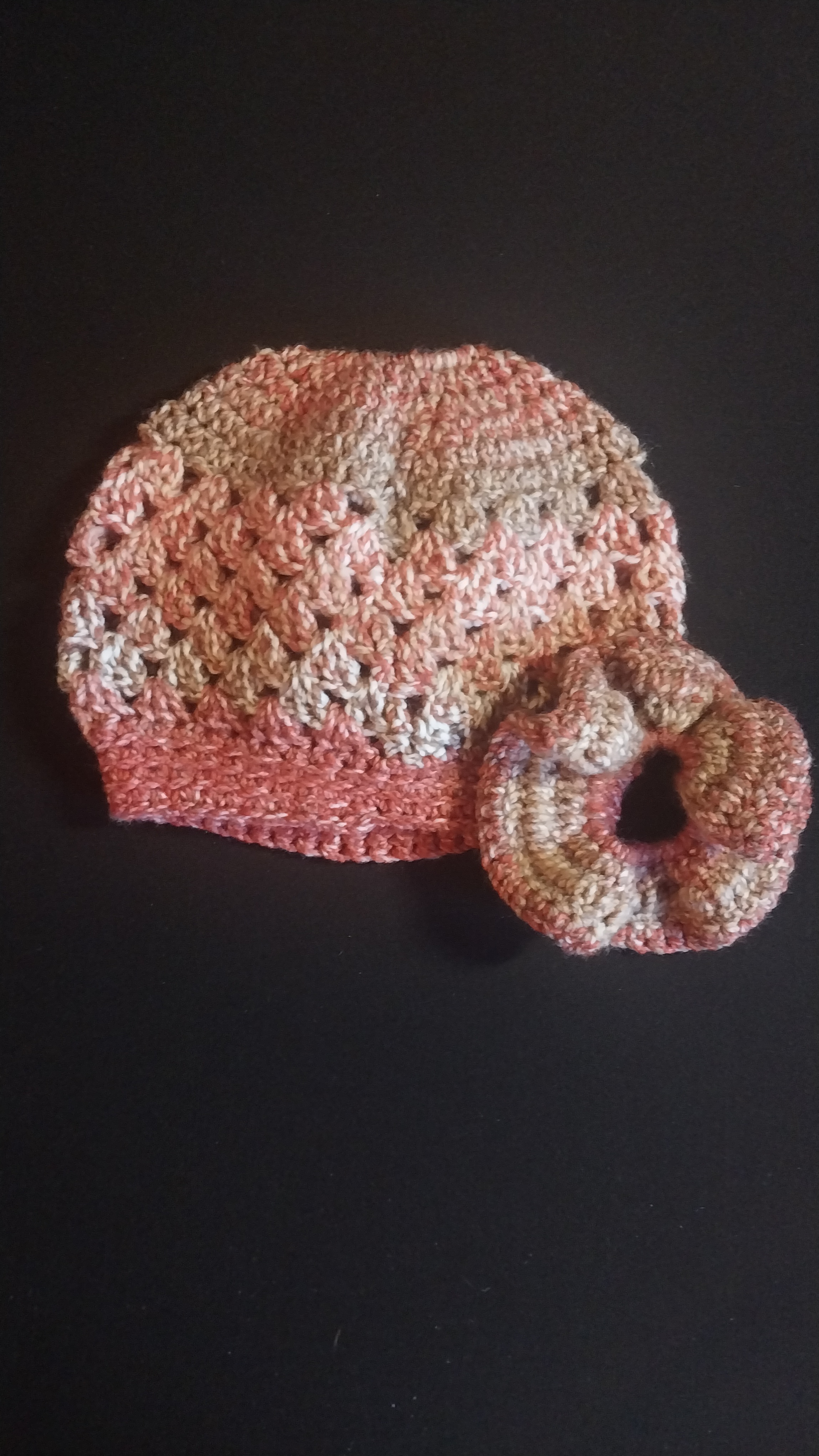 Coral Messy Bun Beanie Set