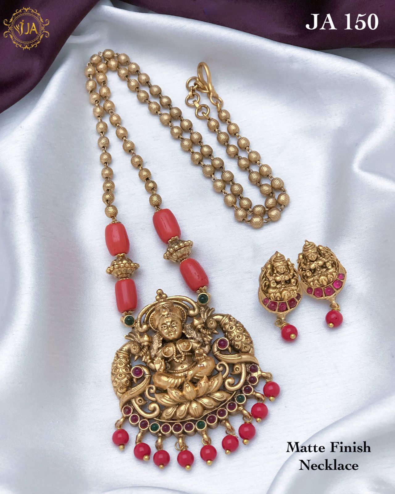 Matte Finish Necklace Set