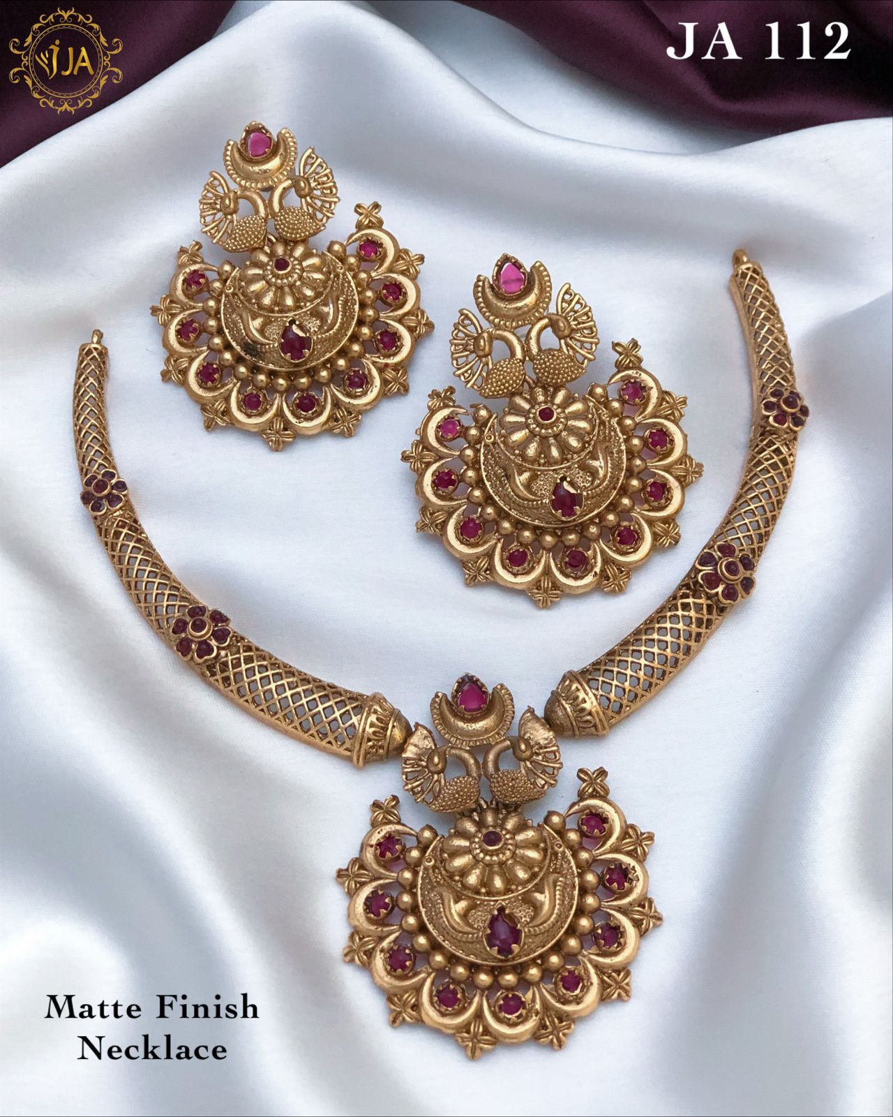 Matte Finish Necklace Set