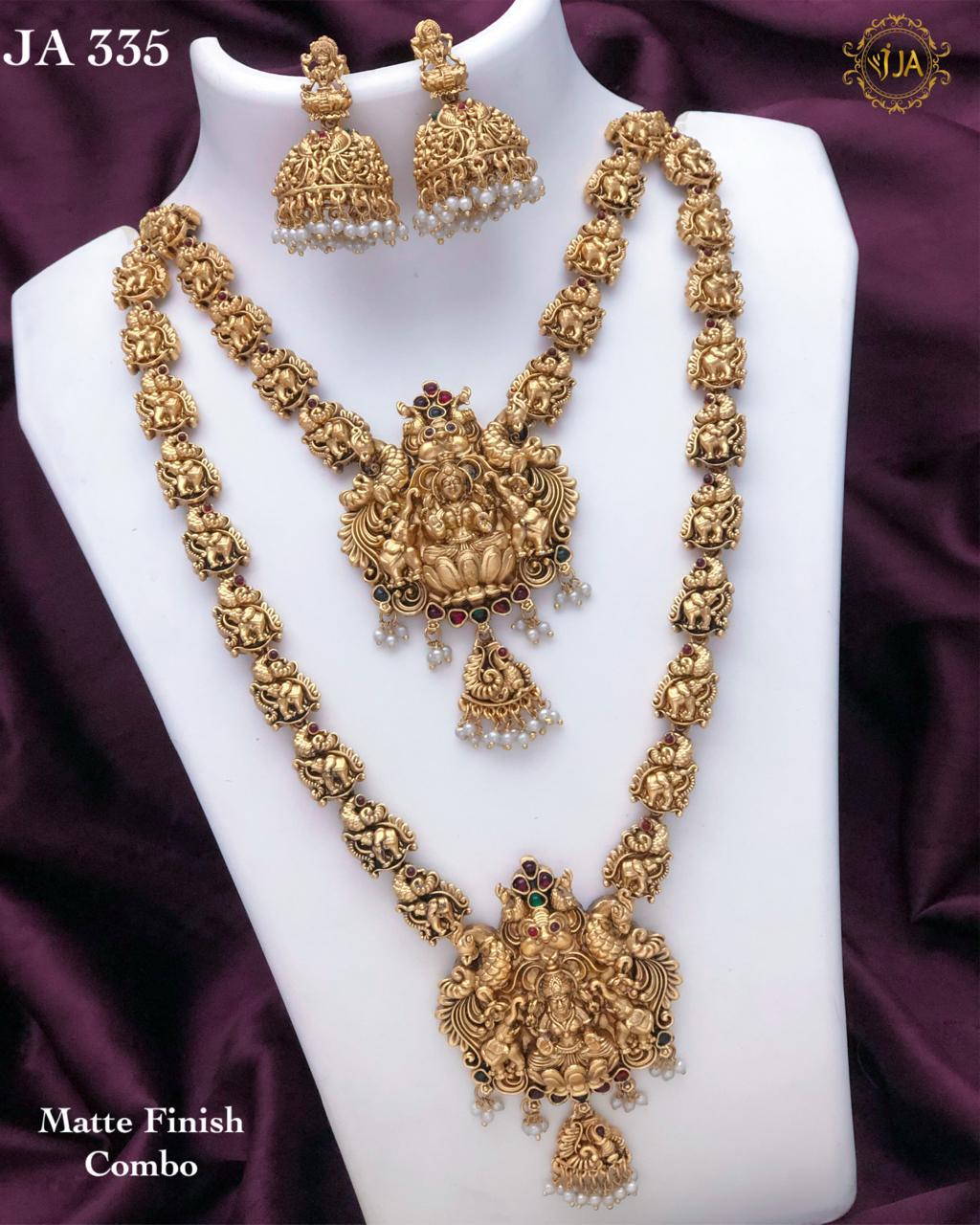 Traditional Matte Finish Temple Jewelry Set