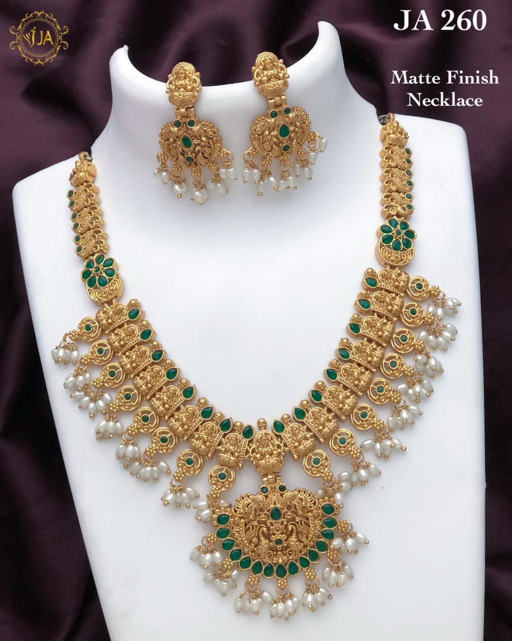 Matte Finish Necklace Set