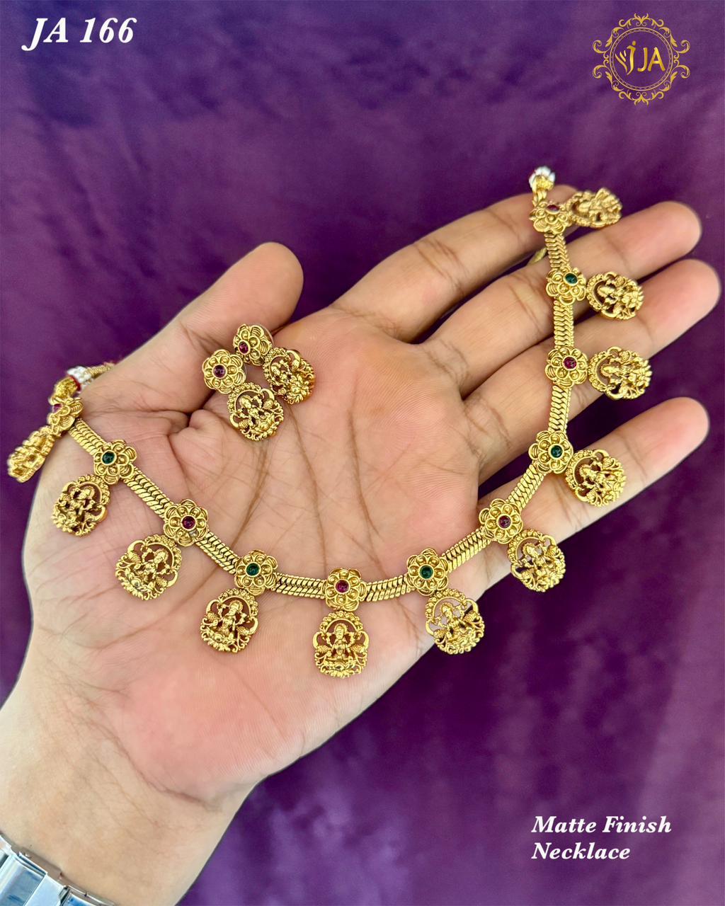 Matte Finish Necklace Set