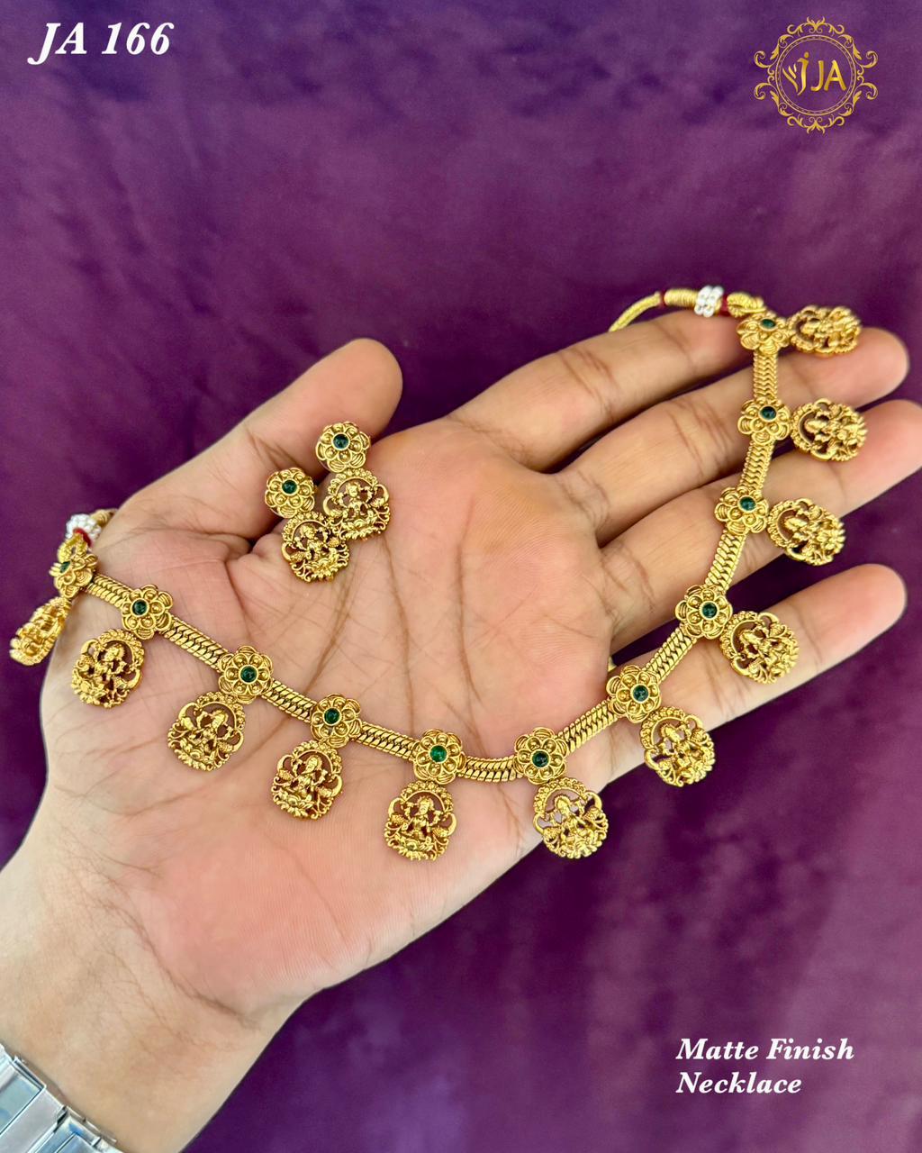 Matte Finish Necklace Set