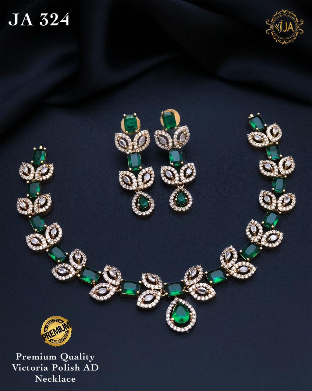 Victoria Polish AD Necklace Set