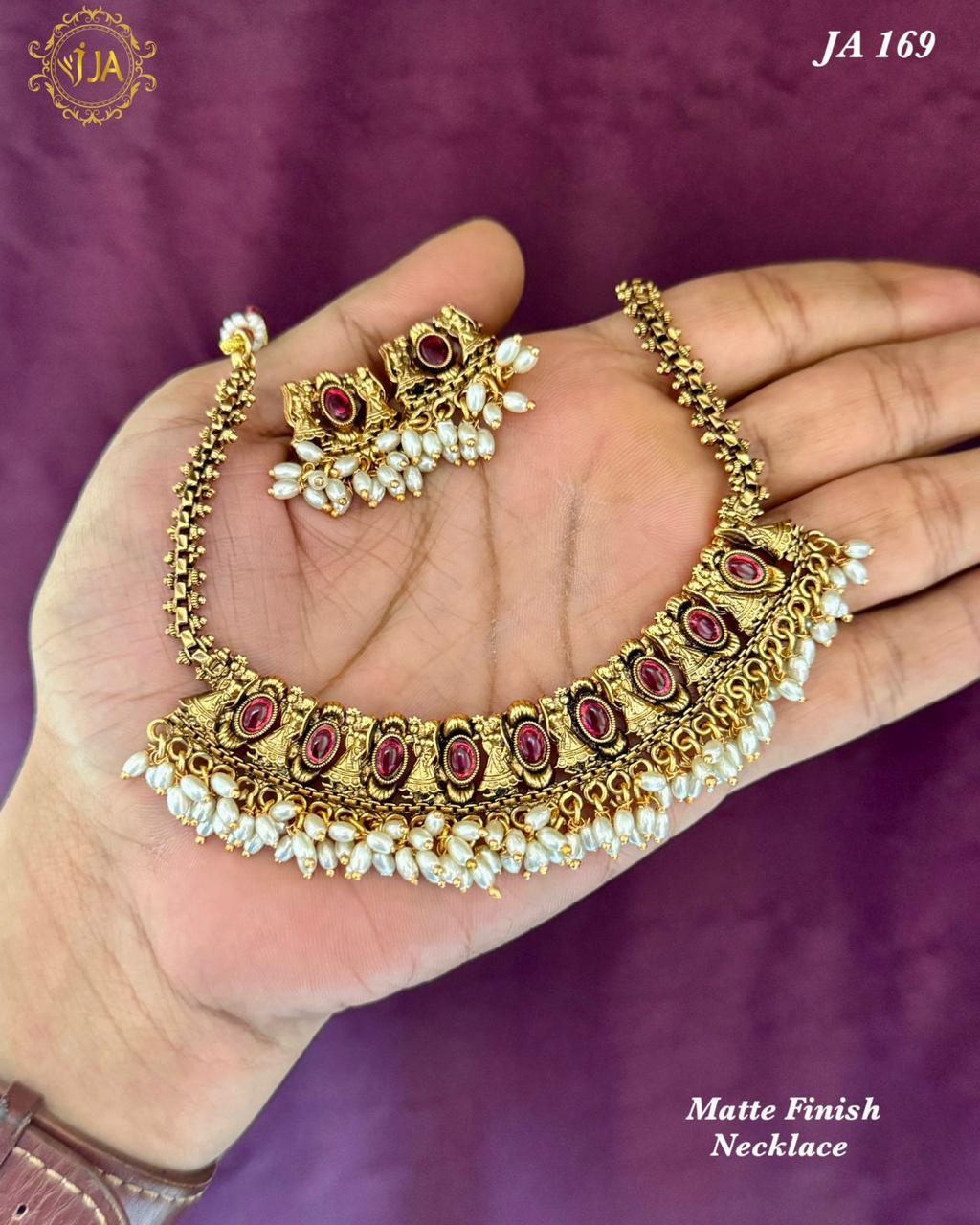 Matte Finish Necklace Set