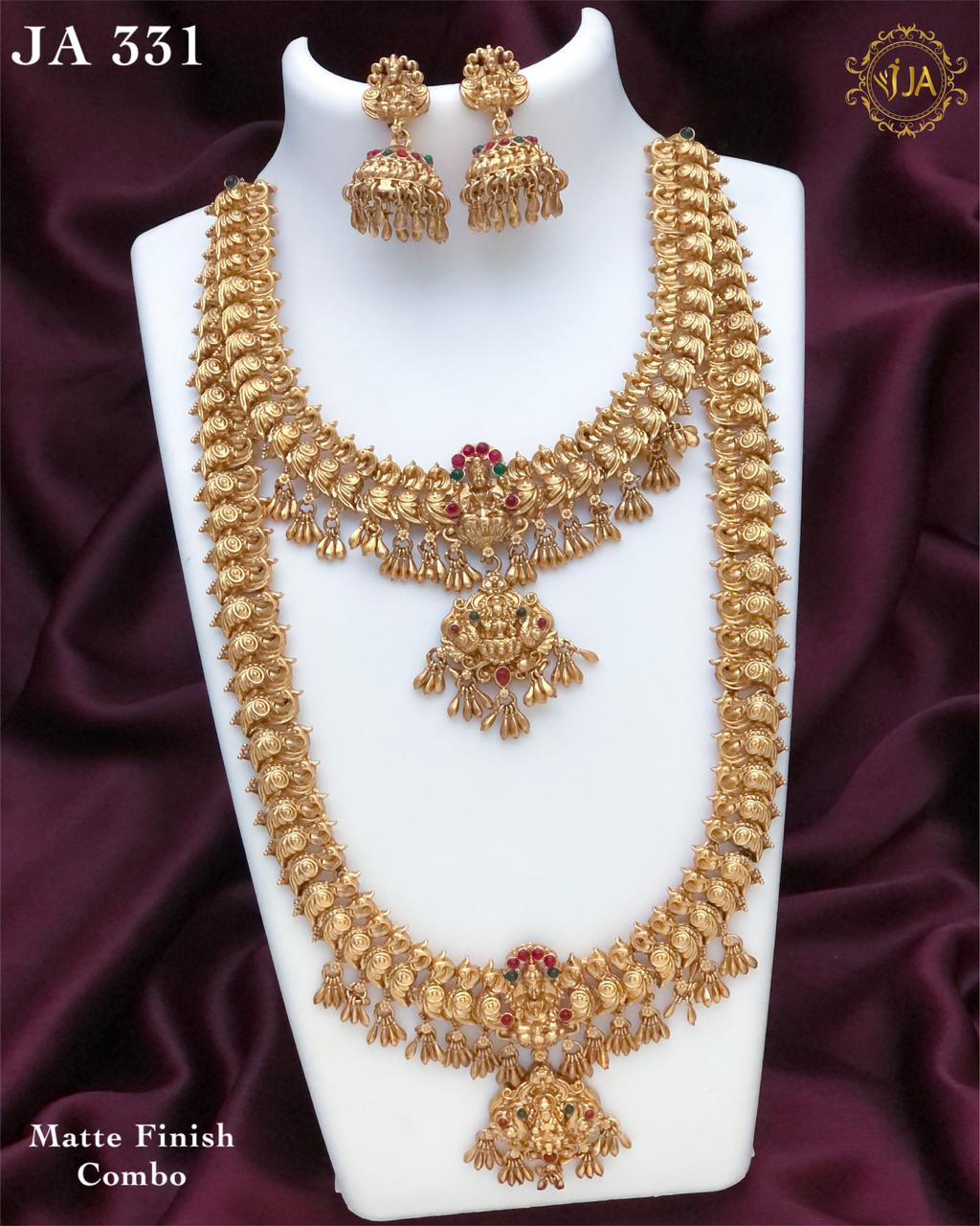 Traditional Matte Finish Necklace Set