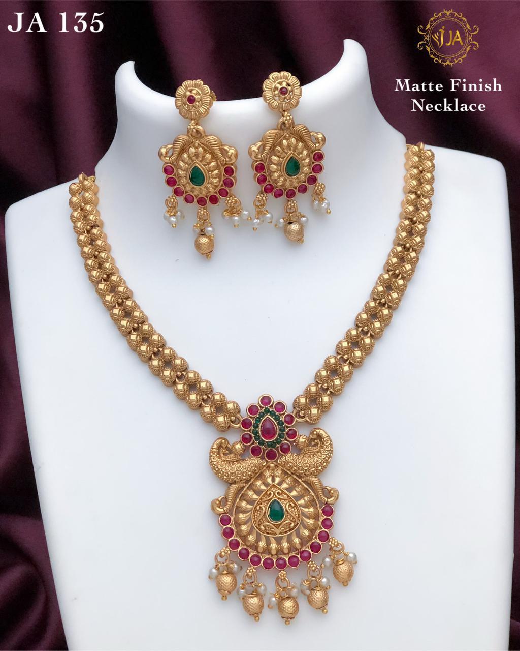 Matte Finish Necklace Set