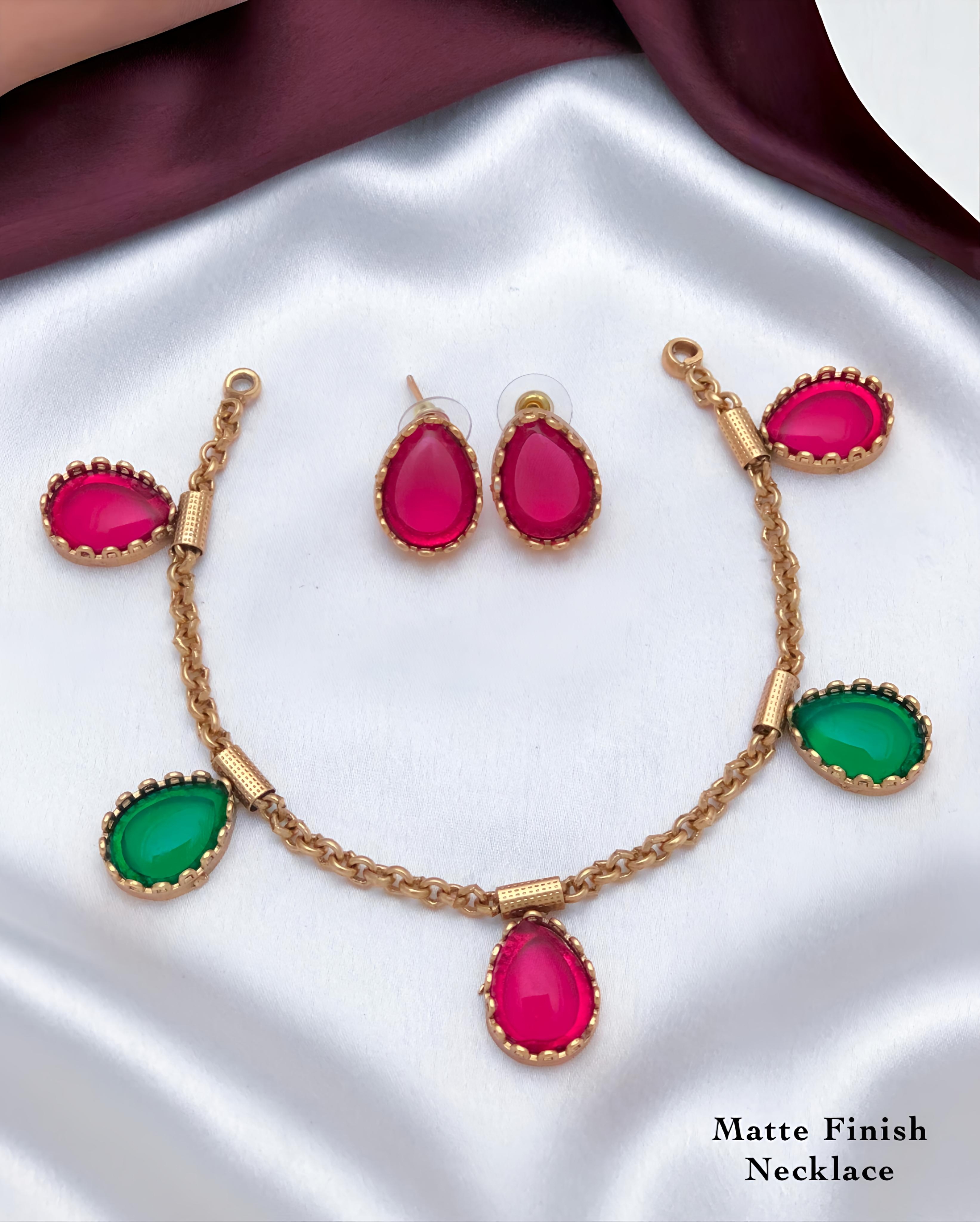 Elegant Matte Finish Necklace Set