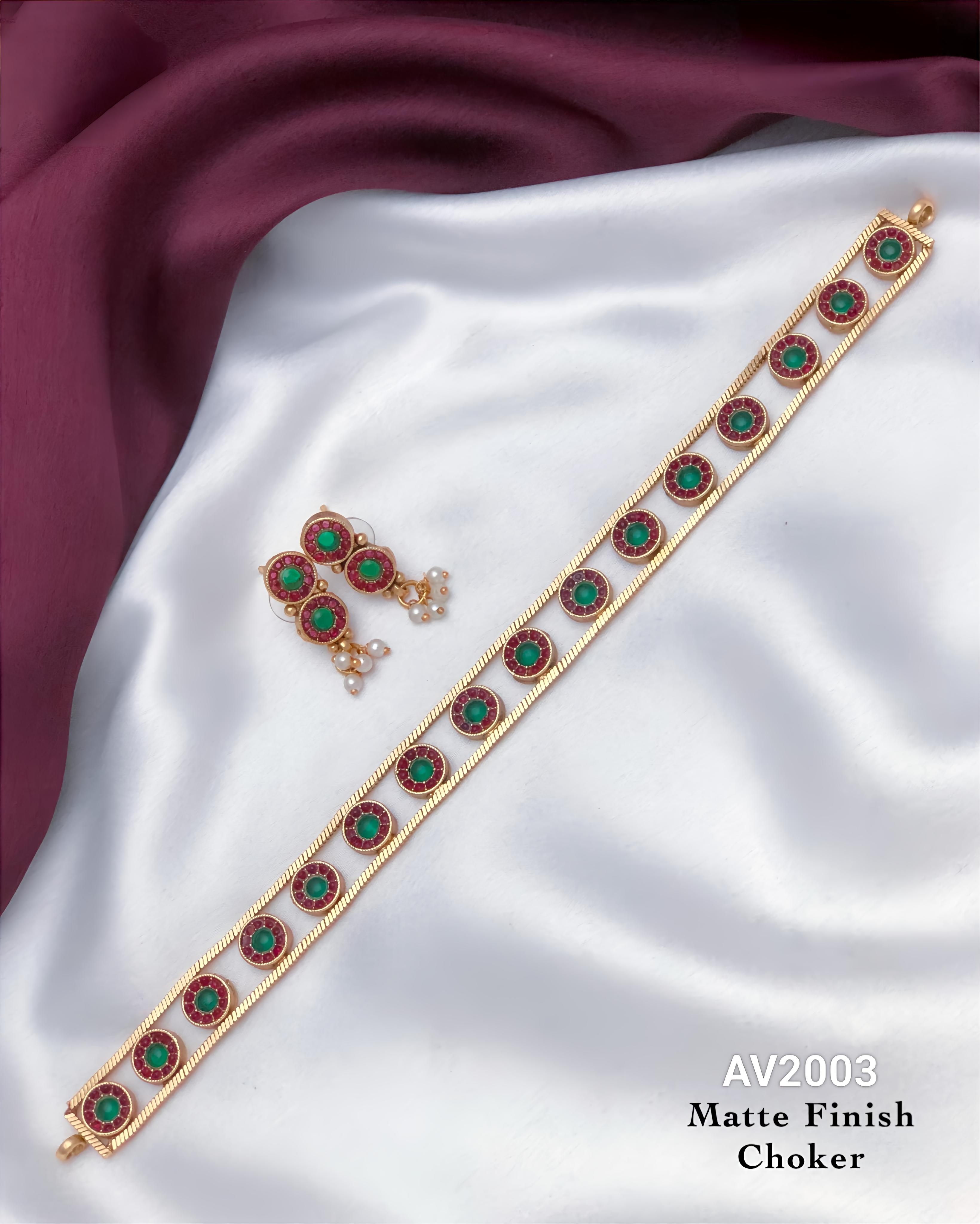 Trending 2 Layered choker set