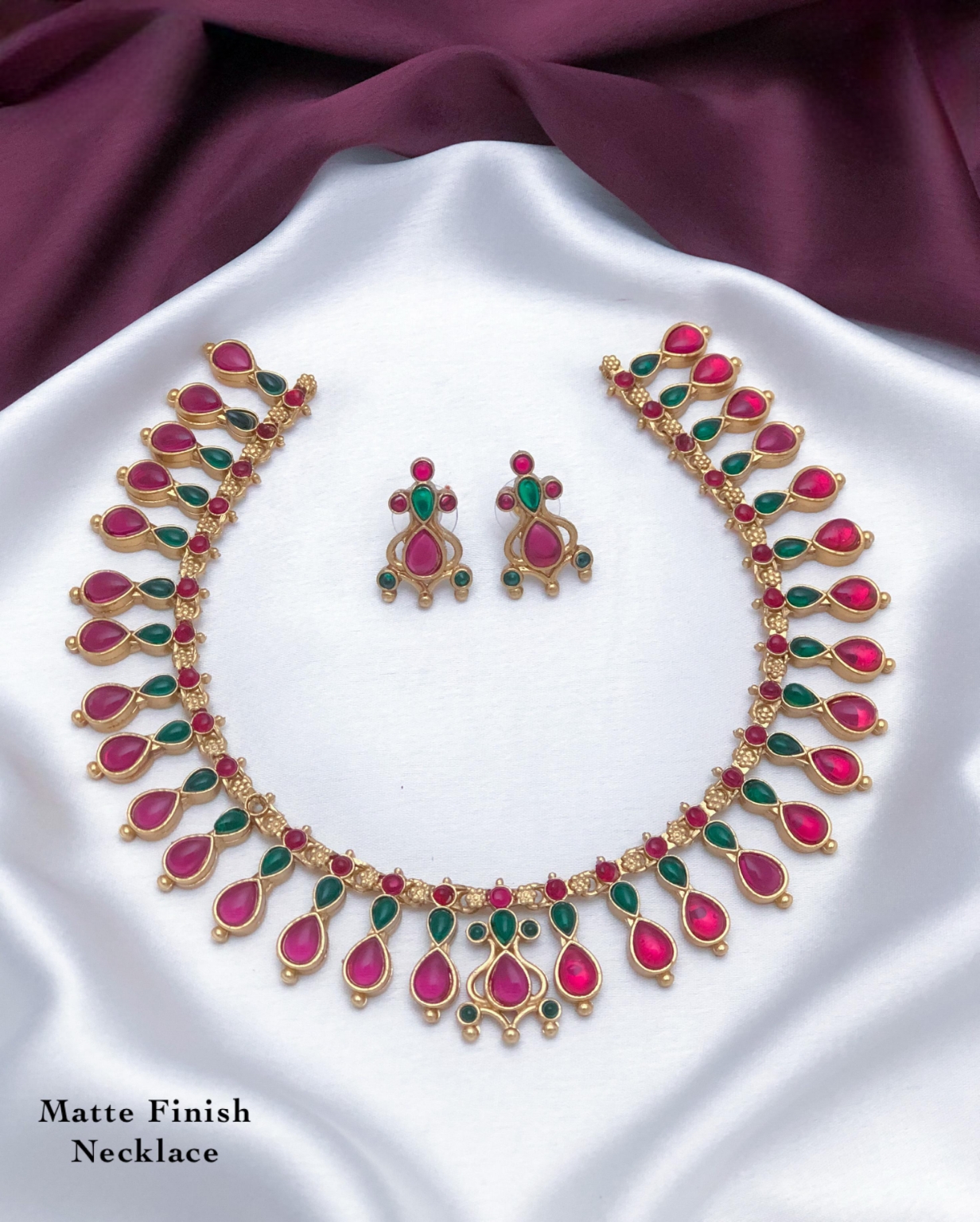 Matte Finish Necklace Set