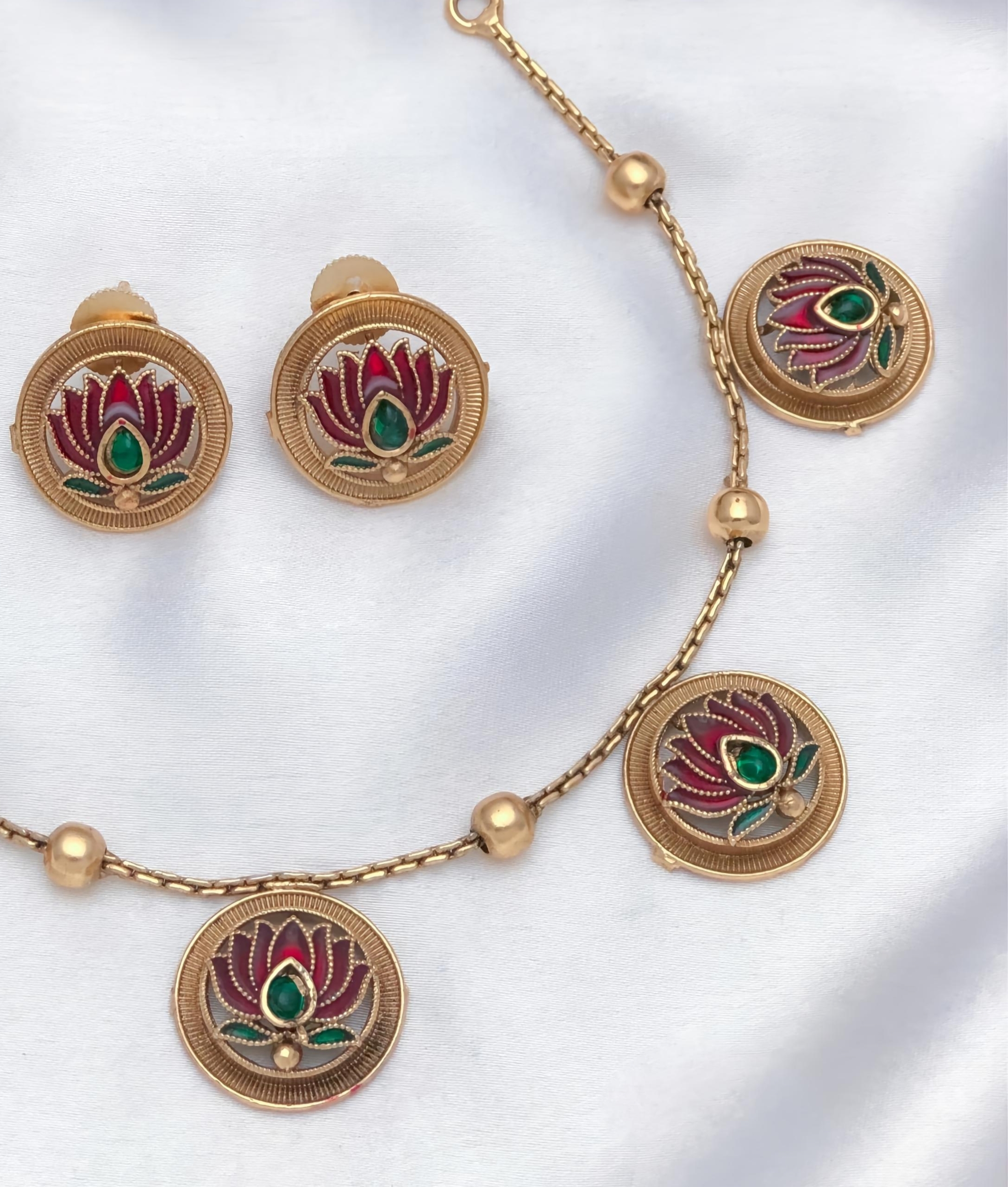 Matte Finish Necklace Set lotus design