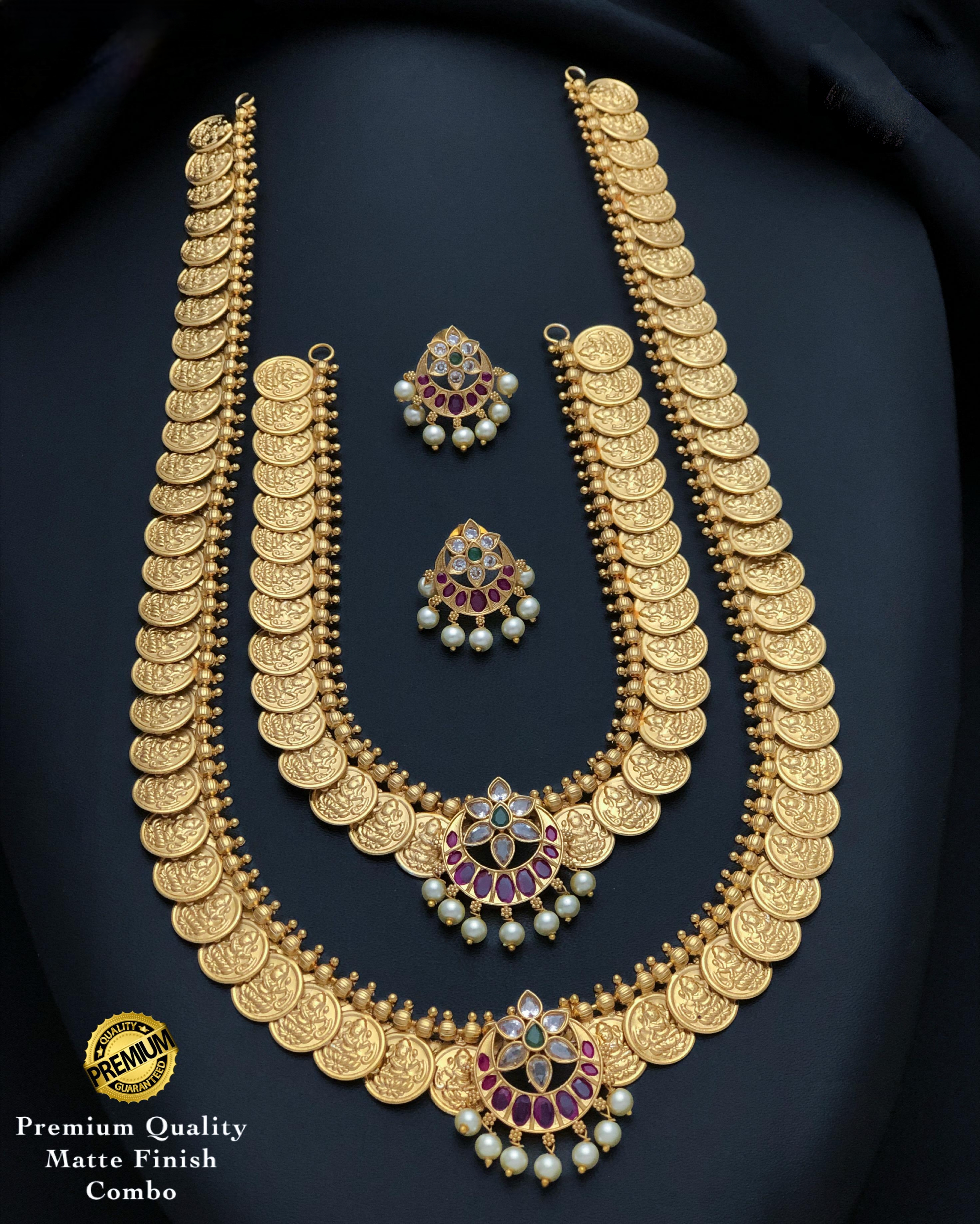 Traditional Gold Matte Finish Jewelry Set