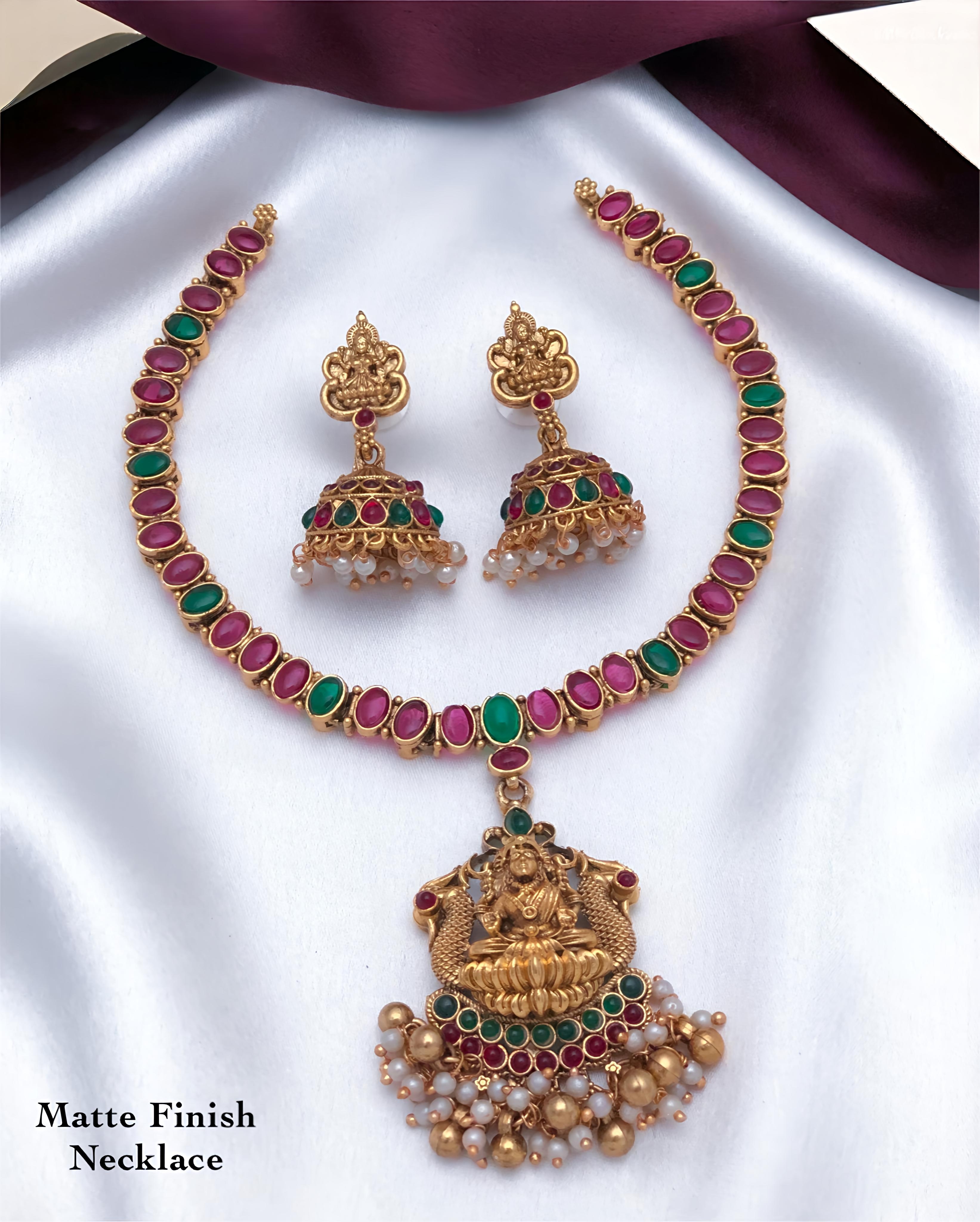 Traditional Matte Finish Necklace Set