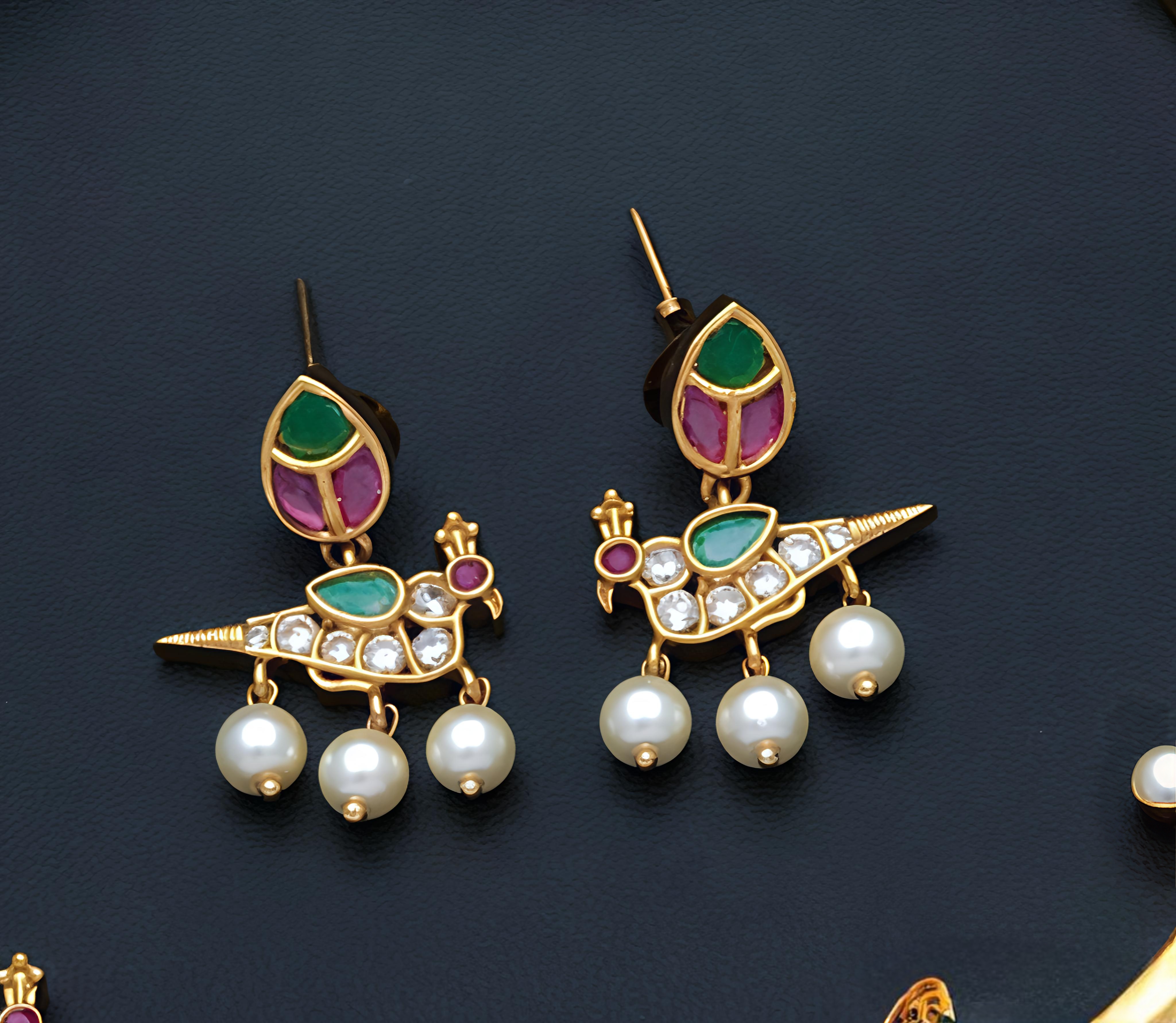 Premium Matte Finish Parrot design Necklace Set