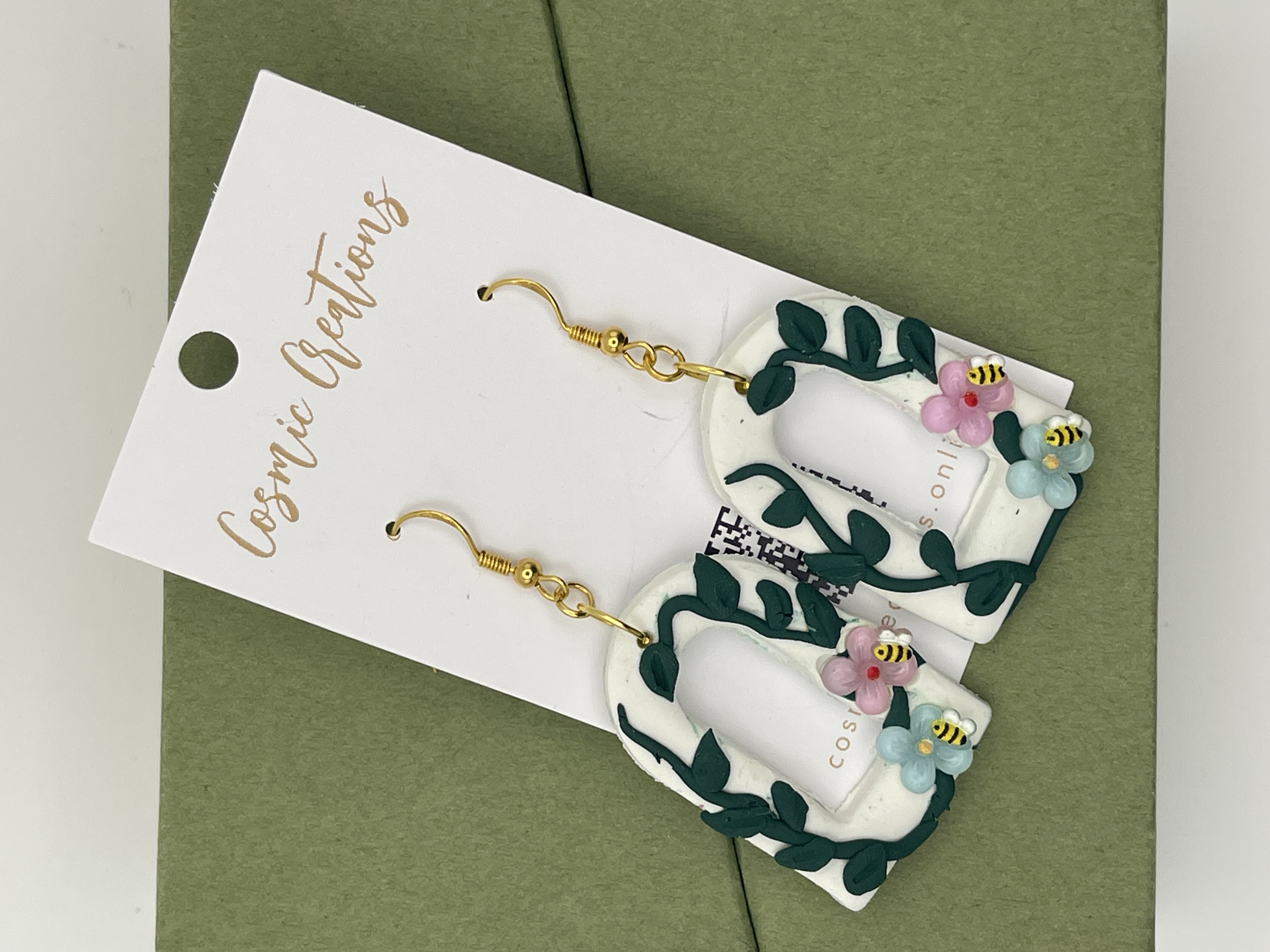 Floral Bee Dangle Earrings