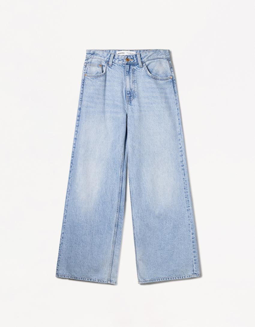 Wide-leg jeans