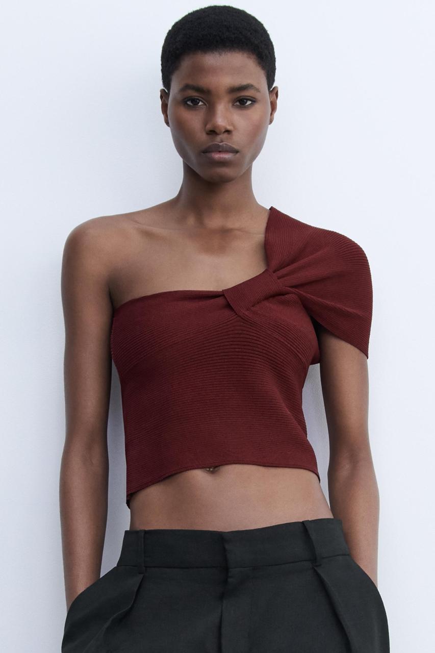 ASYMMETRIC KNIT TOP
