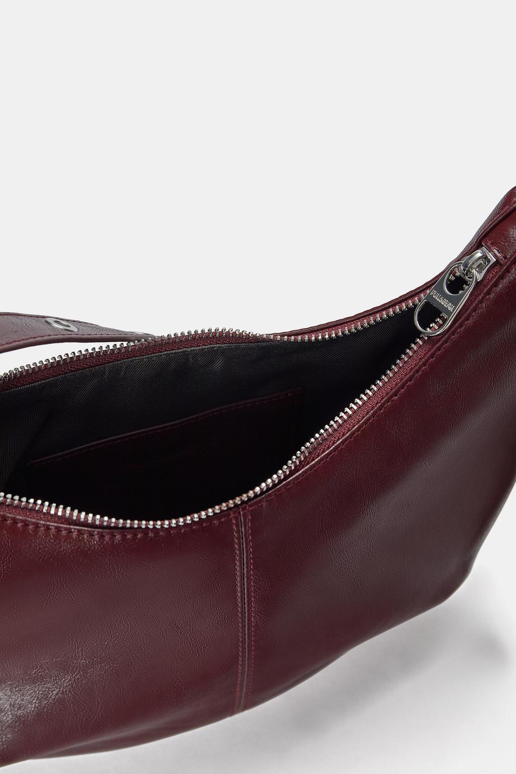 Crossbody bag with straps