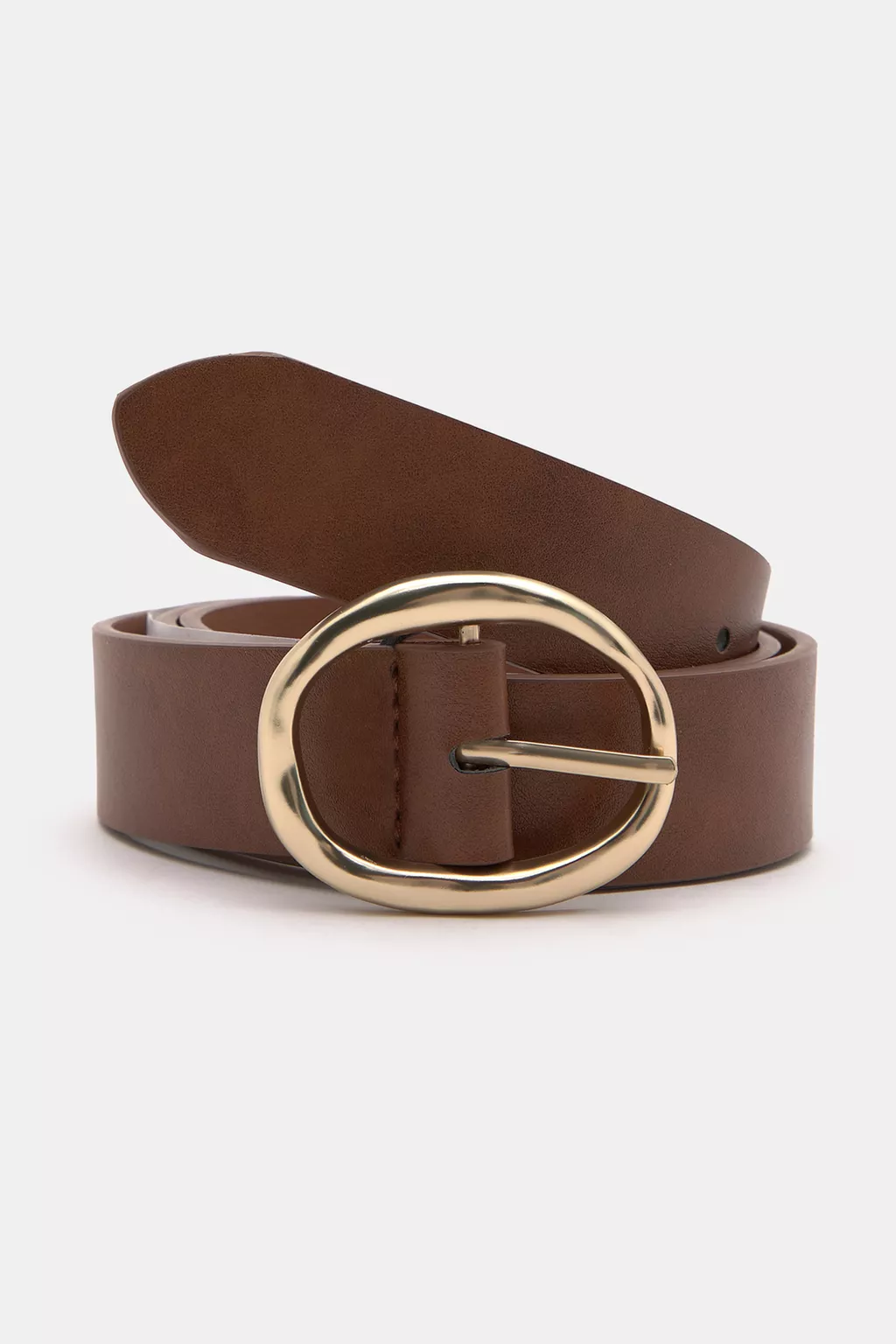 Belt with oval buckle