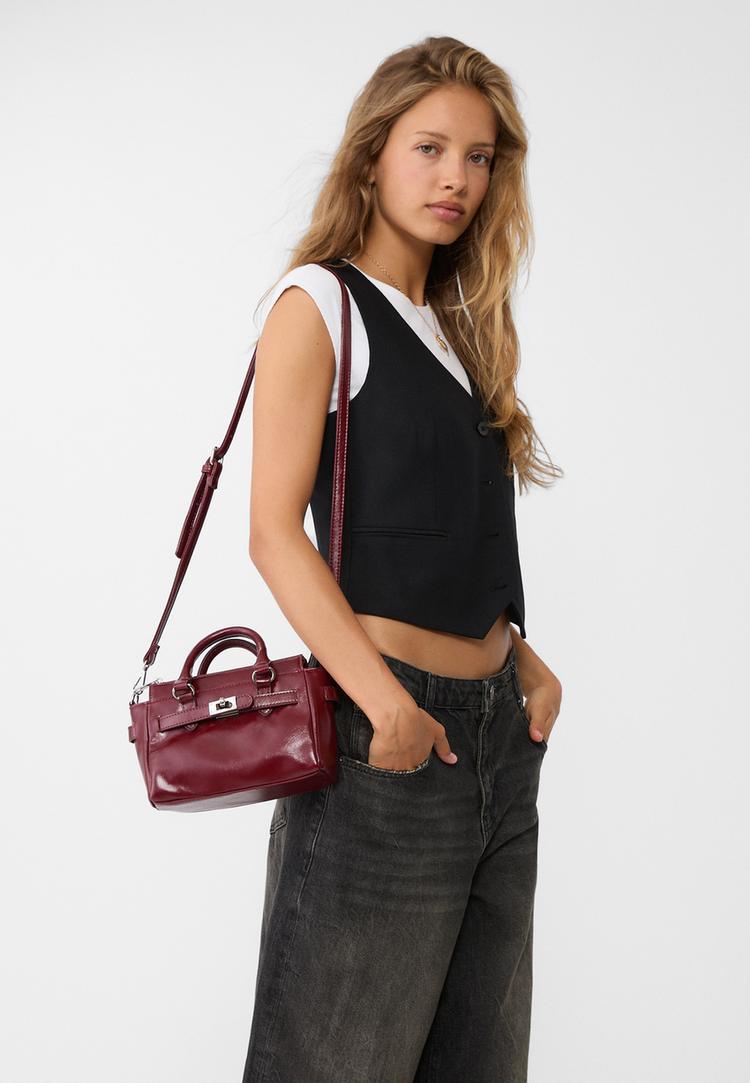Crossbody bag with buckle