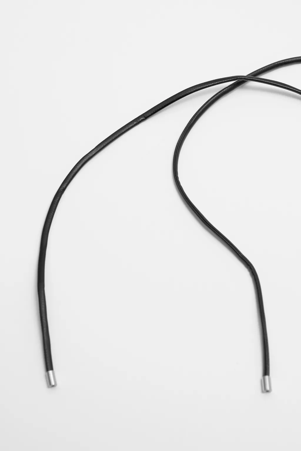 Circular pendant necklace