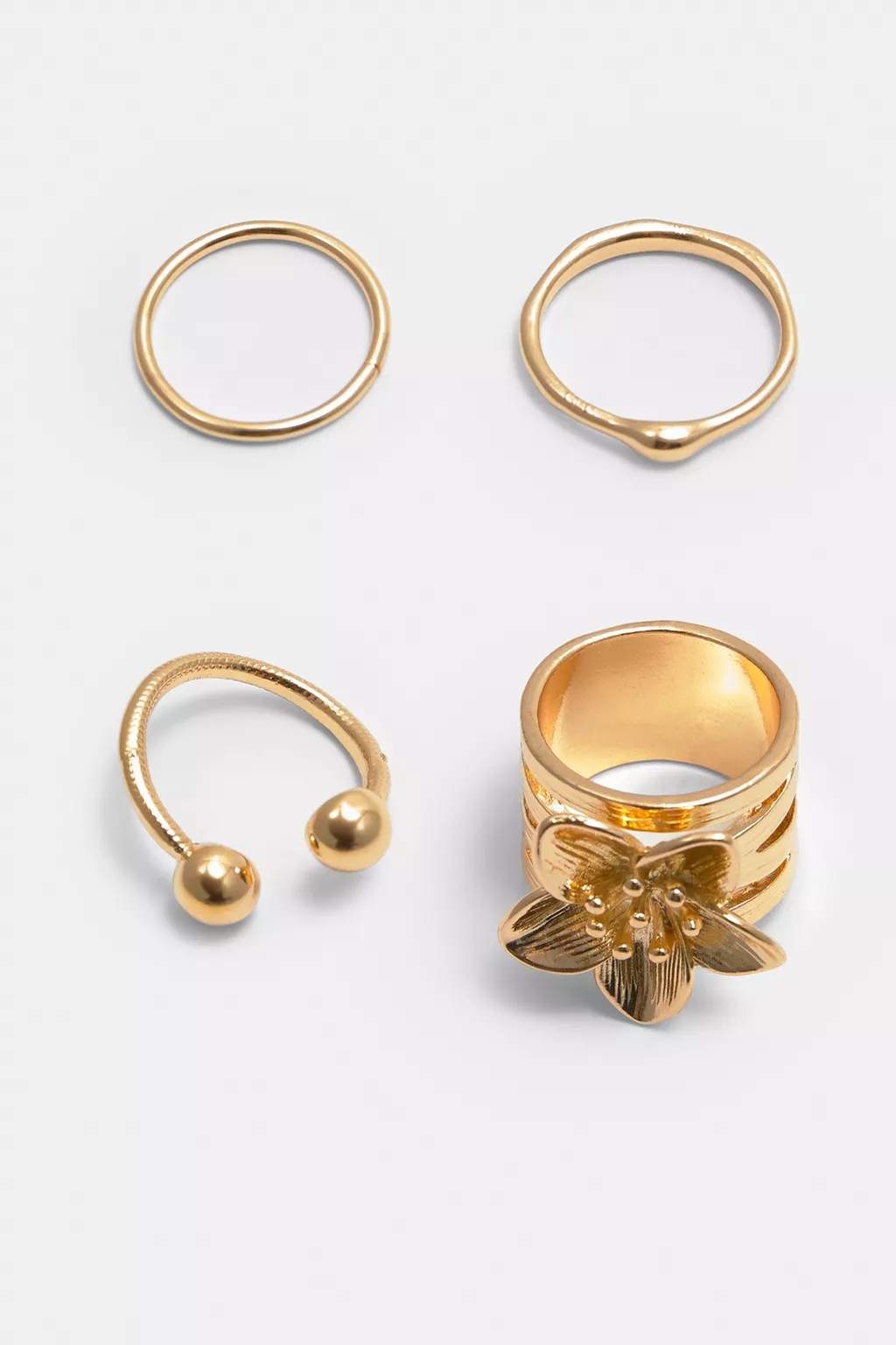 Pack of 4 flower rings