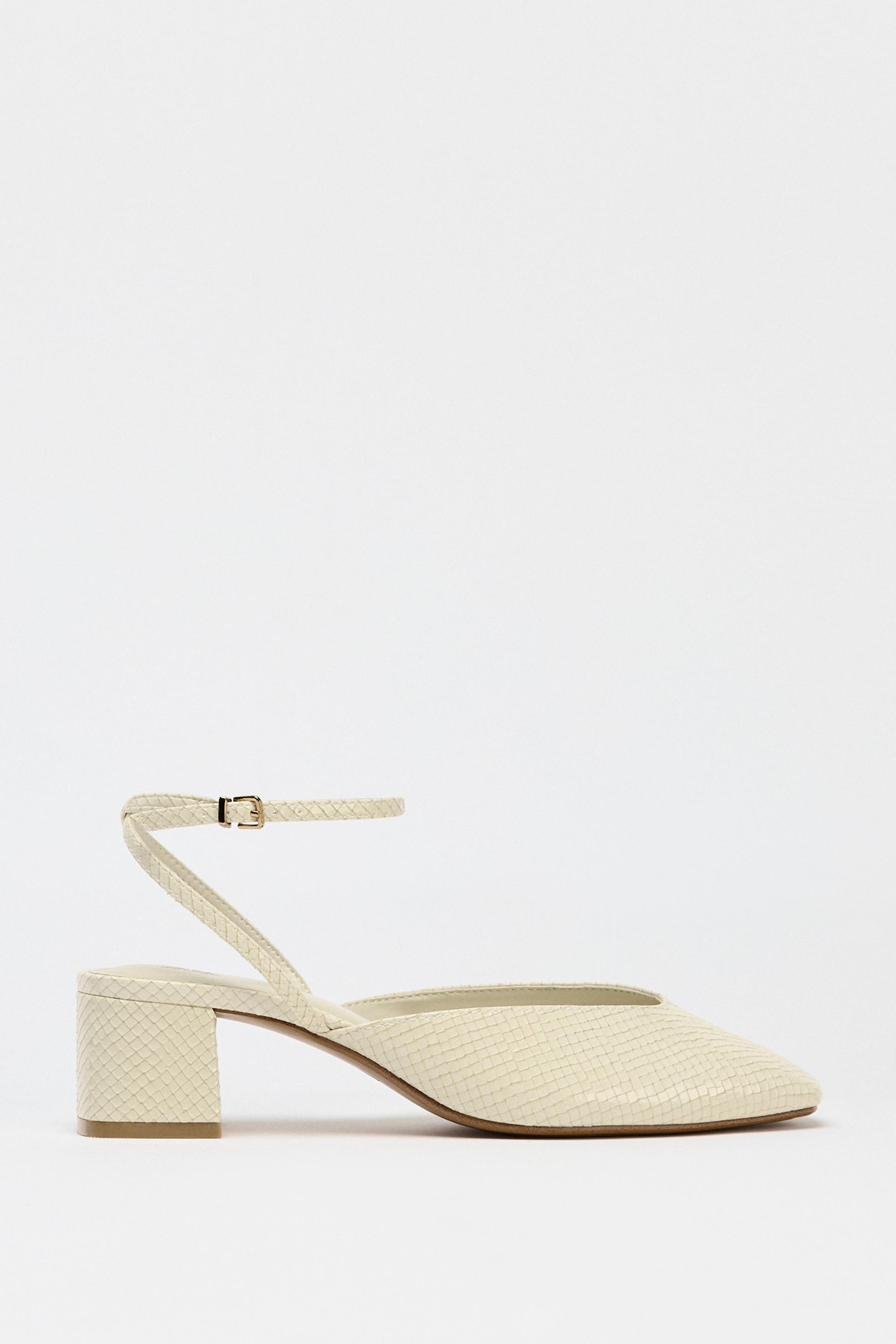 EMBOSSED BLOCK HEEL SLINGBACKS