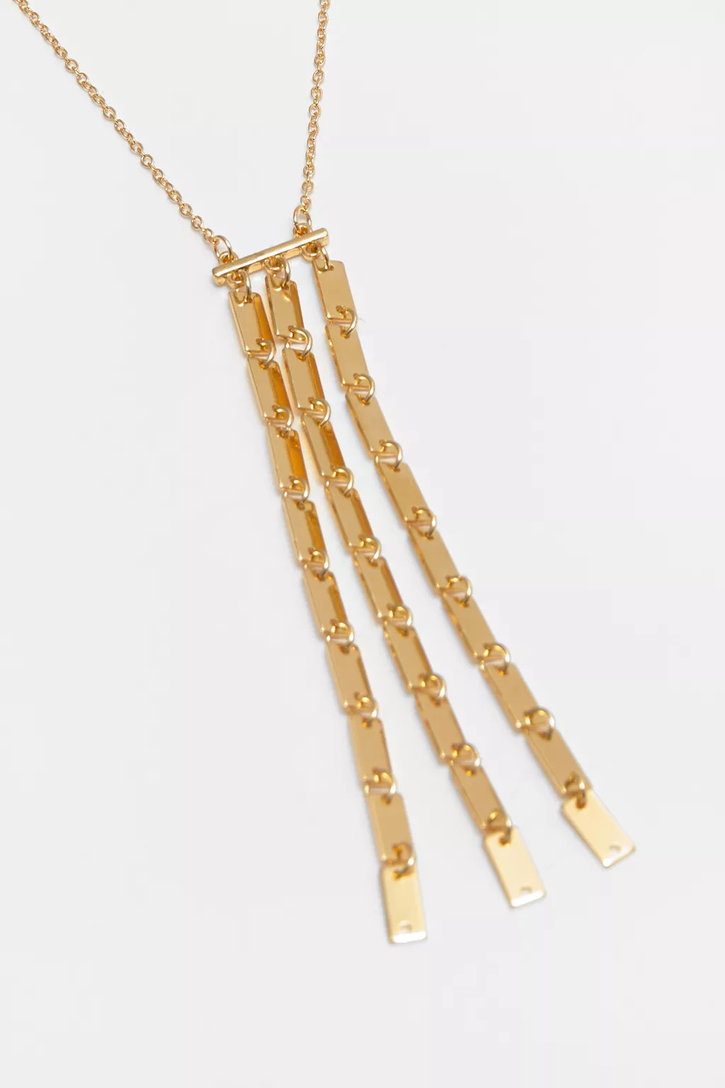 Long metallic necklace