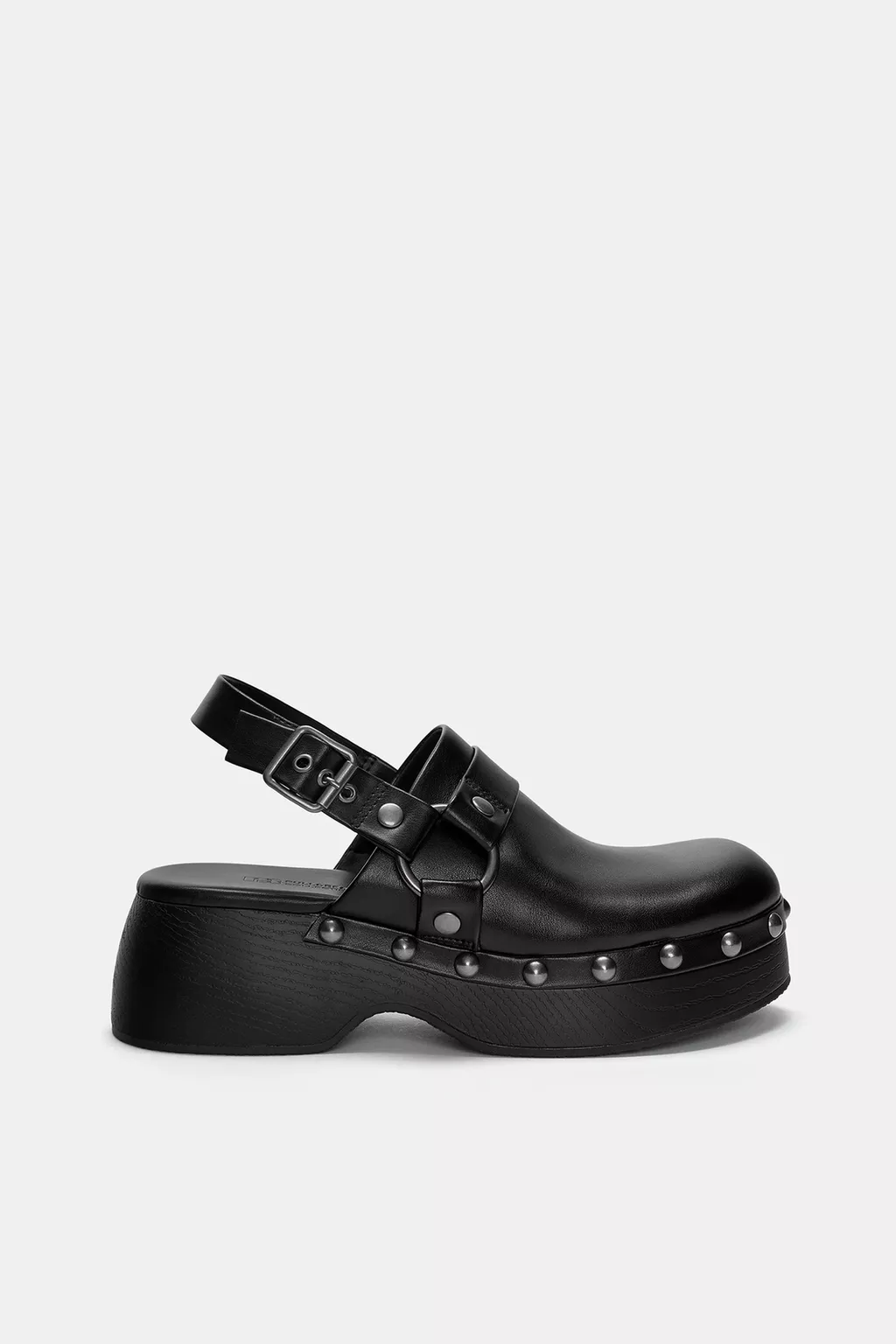 EMBOSSED BLOCK HEEL SLINGBACKS