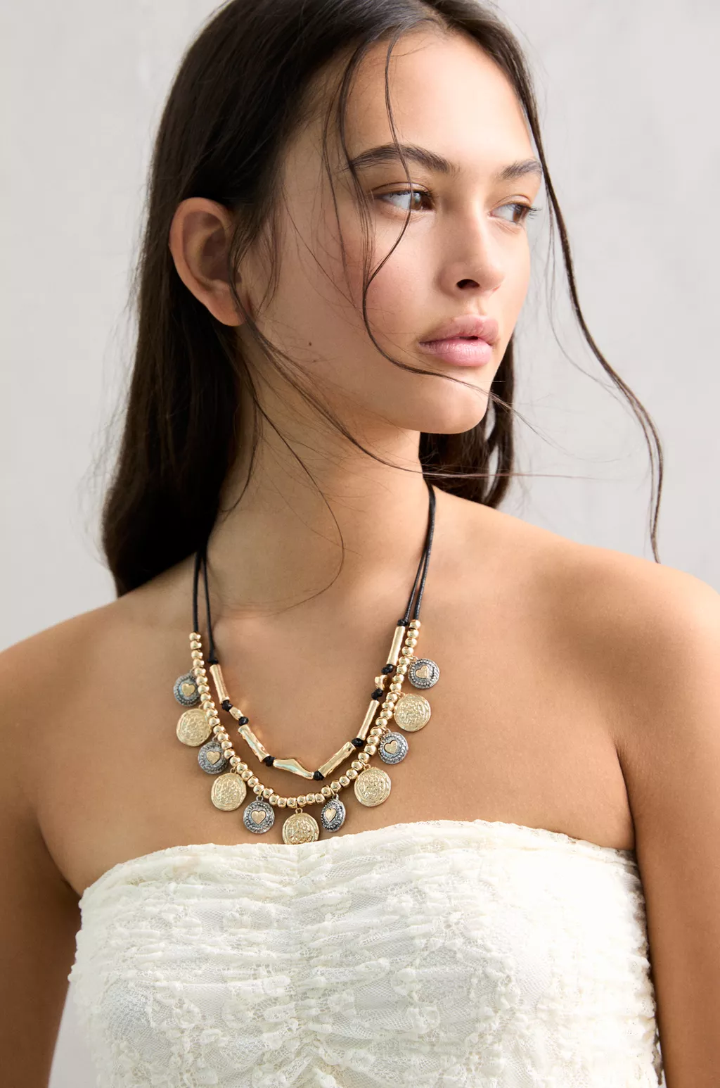 Metallic coin necklace