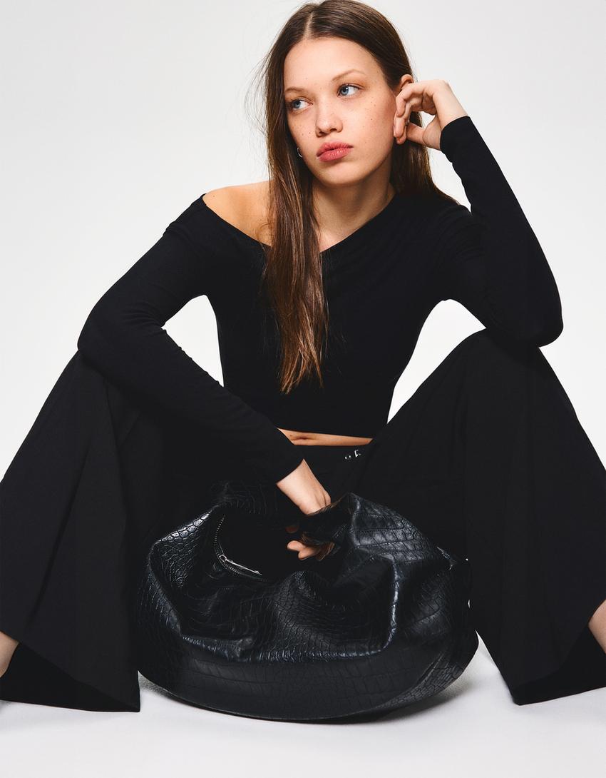 Maxi leather effect bag