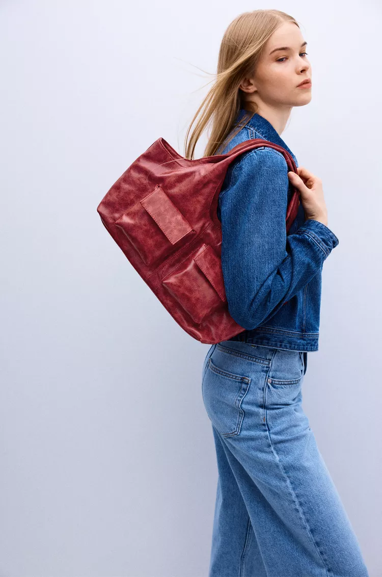 Multi-pocket tote bag
