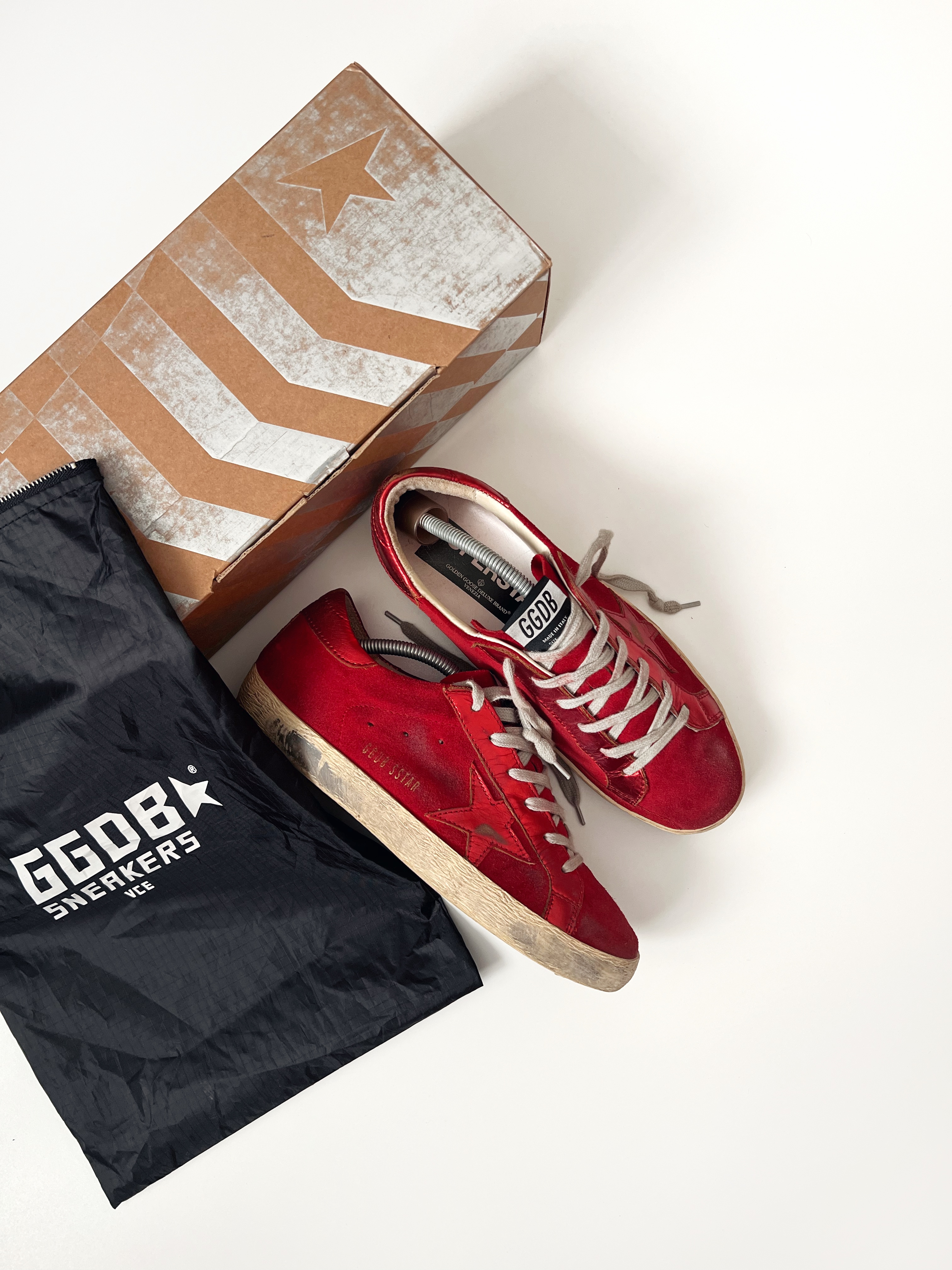 All Red Superstar