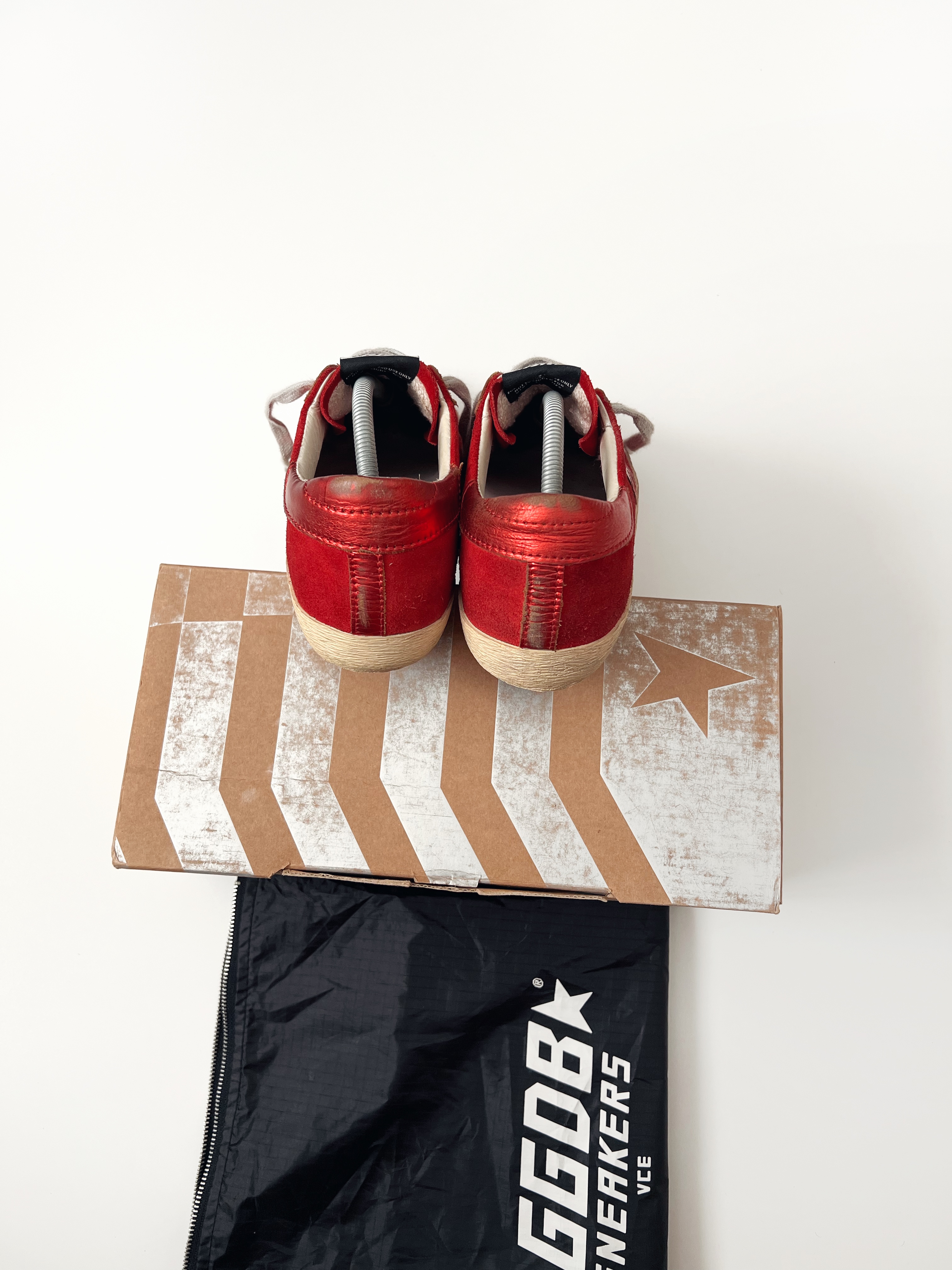 All Red Superstar