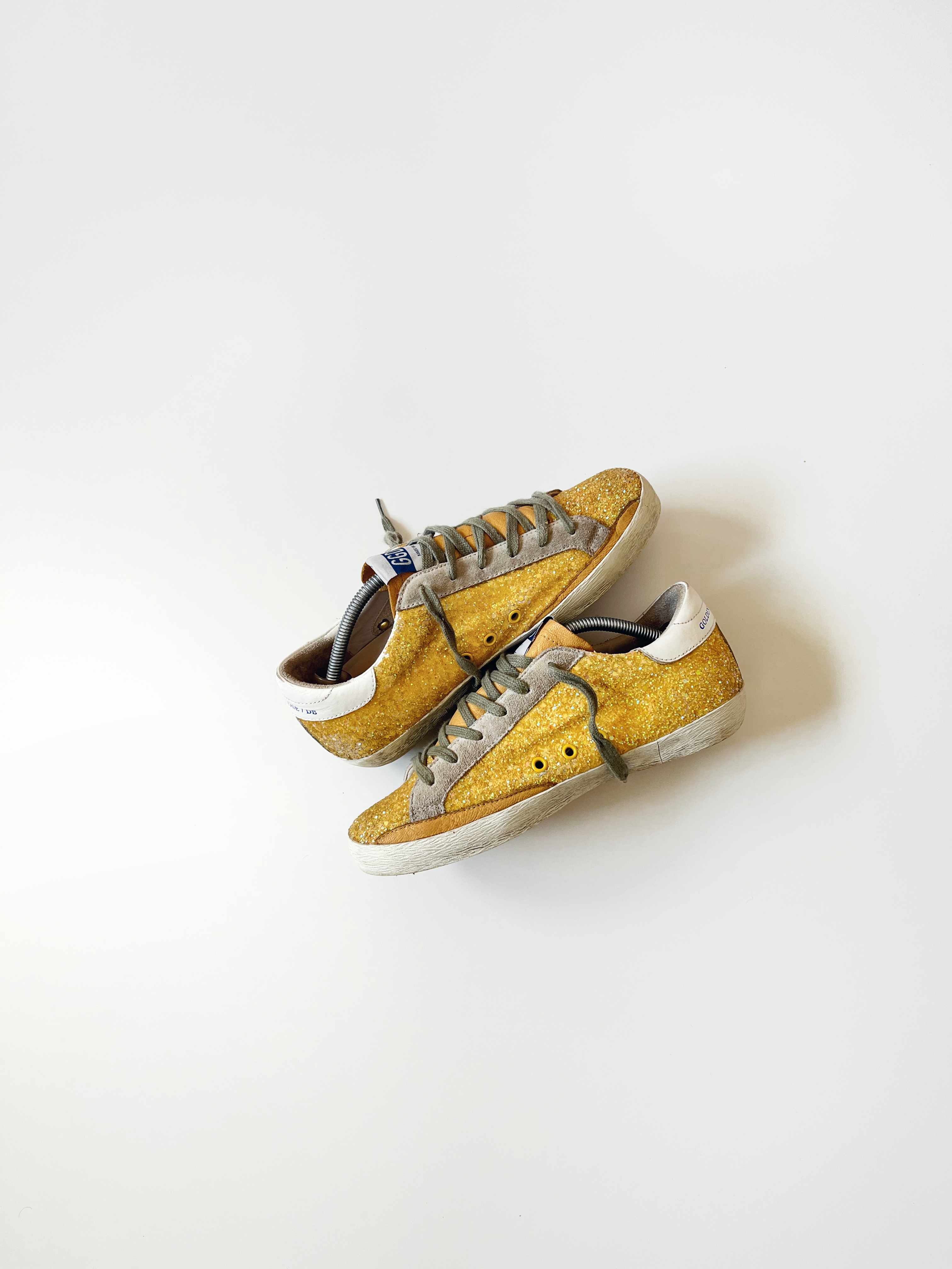 Yellow Superstar