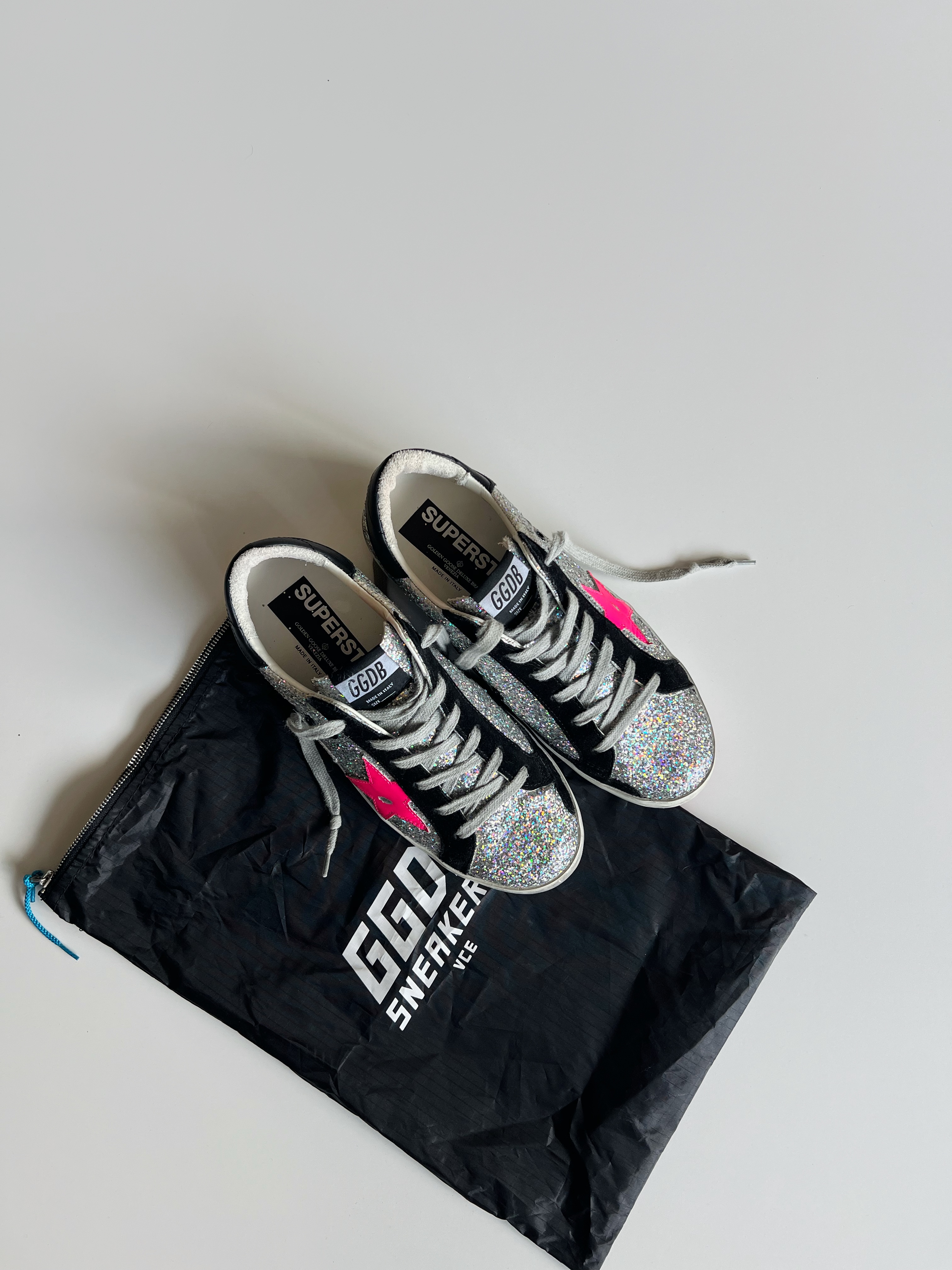 Silver/ fluor pink Superstar