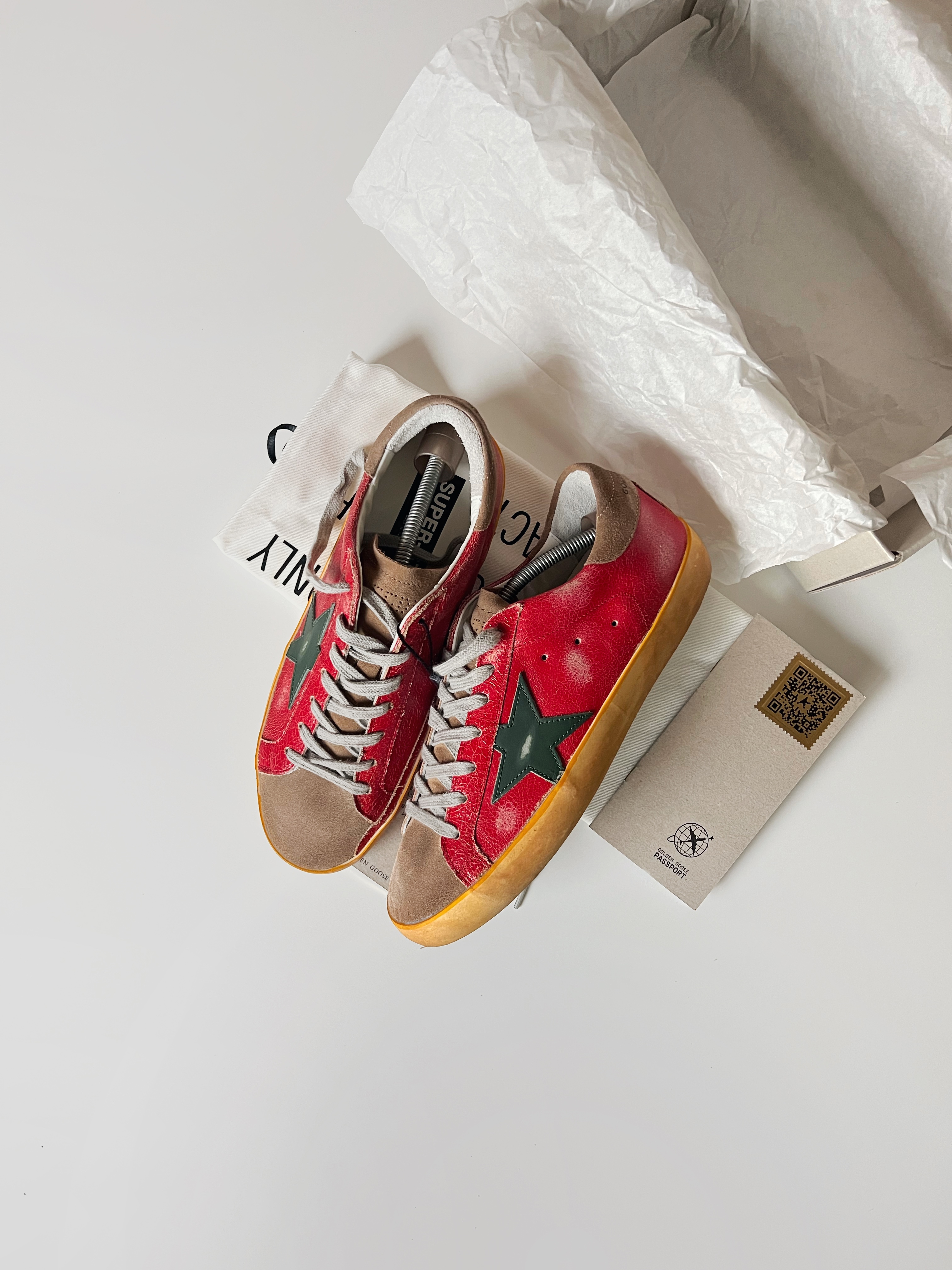 Red cracked Superstars
